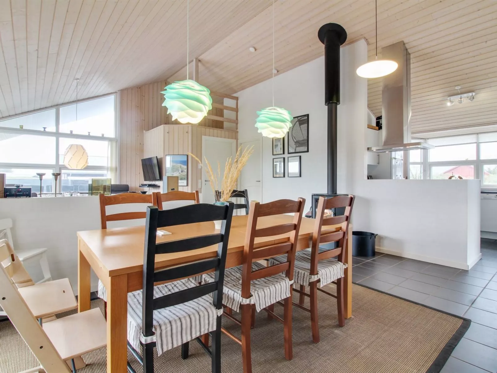 "Anett" - 400m from the sea-Binnen