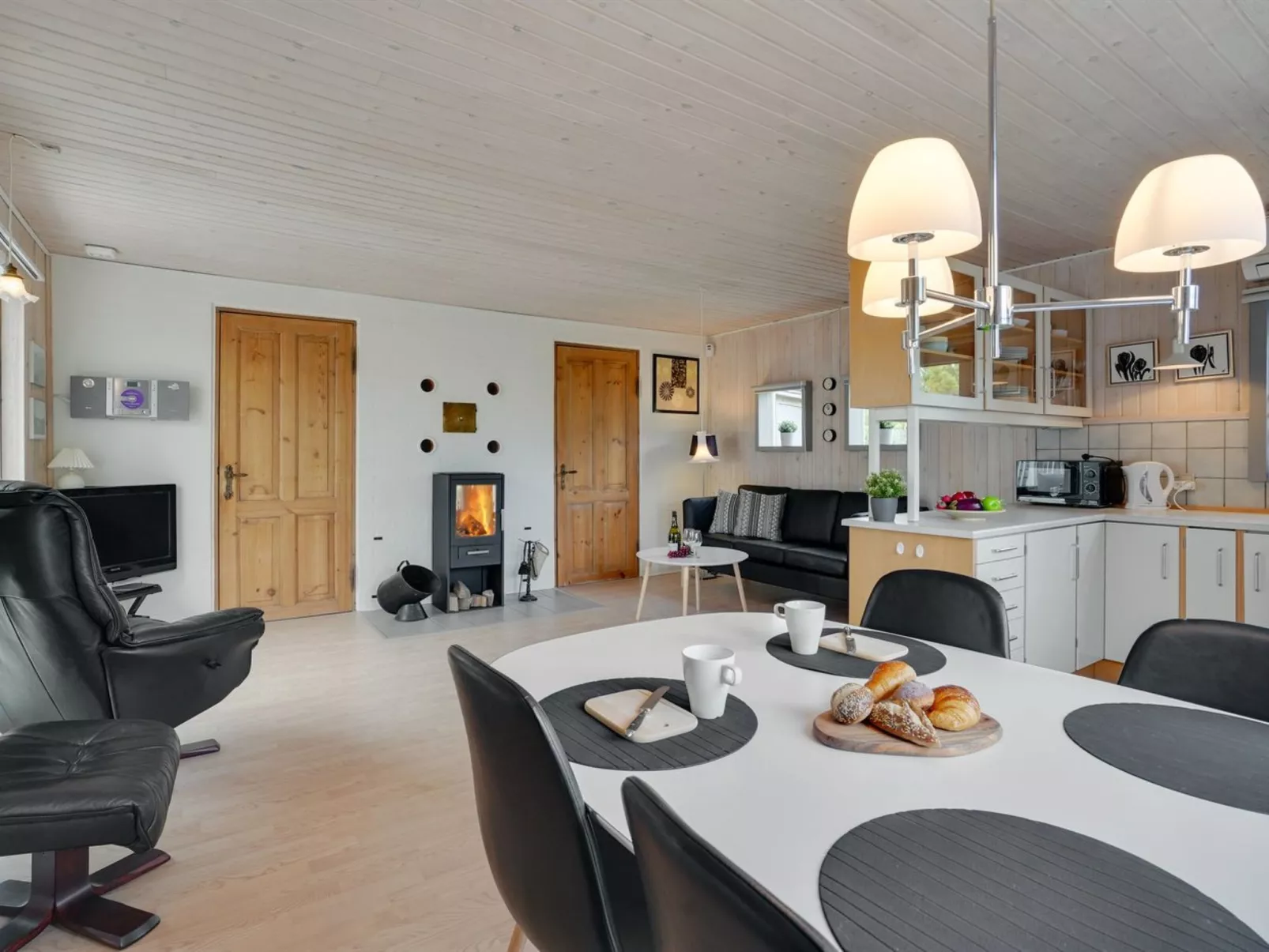 "Lippi" - 2.3km from the sea-Binnen