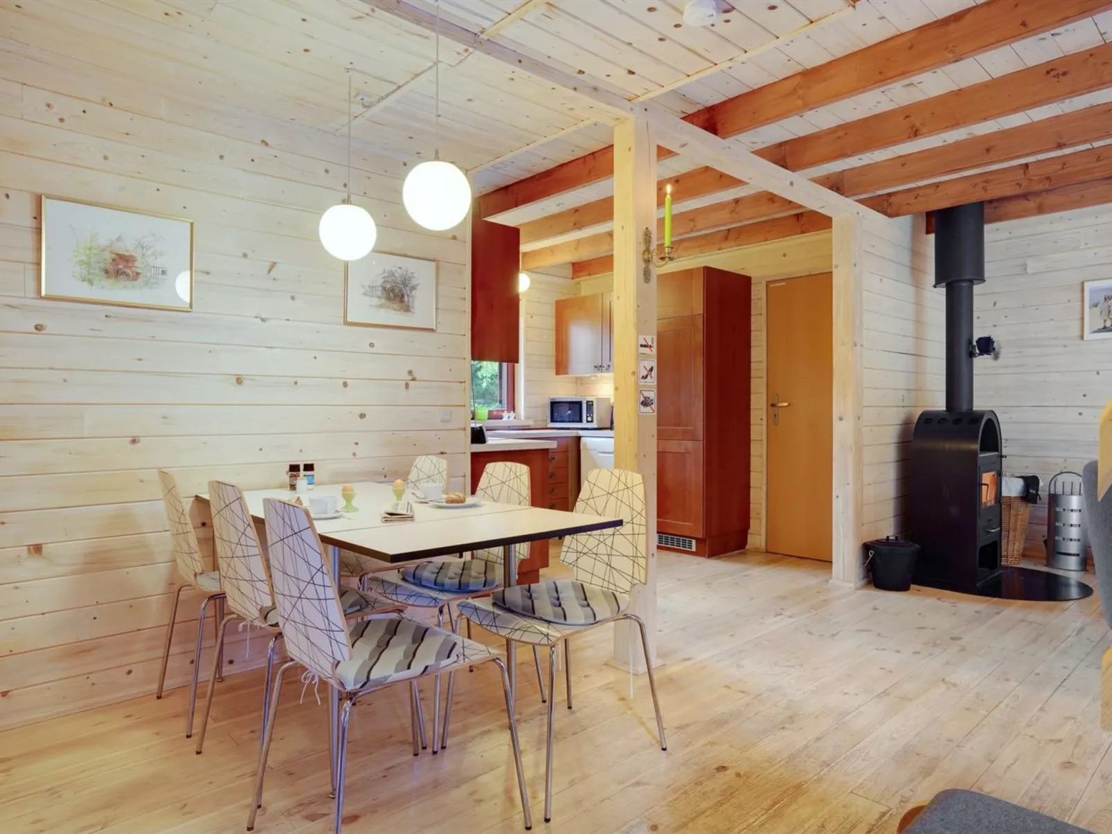 "Bette" - 8km from the sea-Binnen