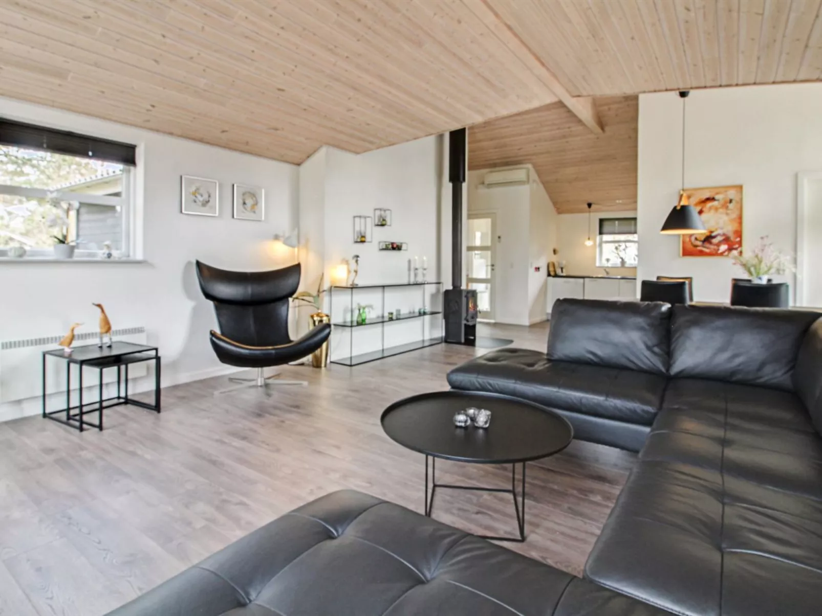 "Nauka" - 2.3km from the sea-Binnen