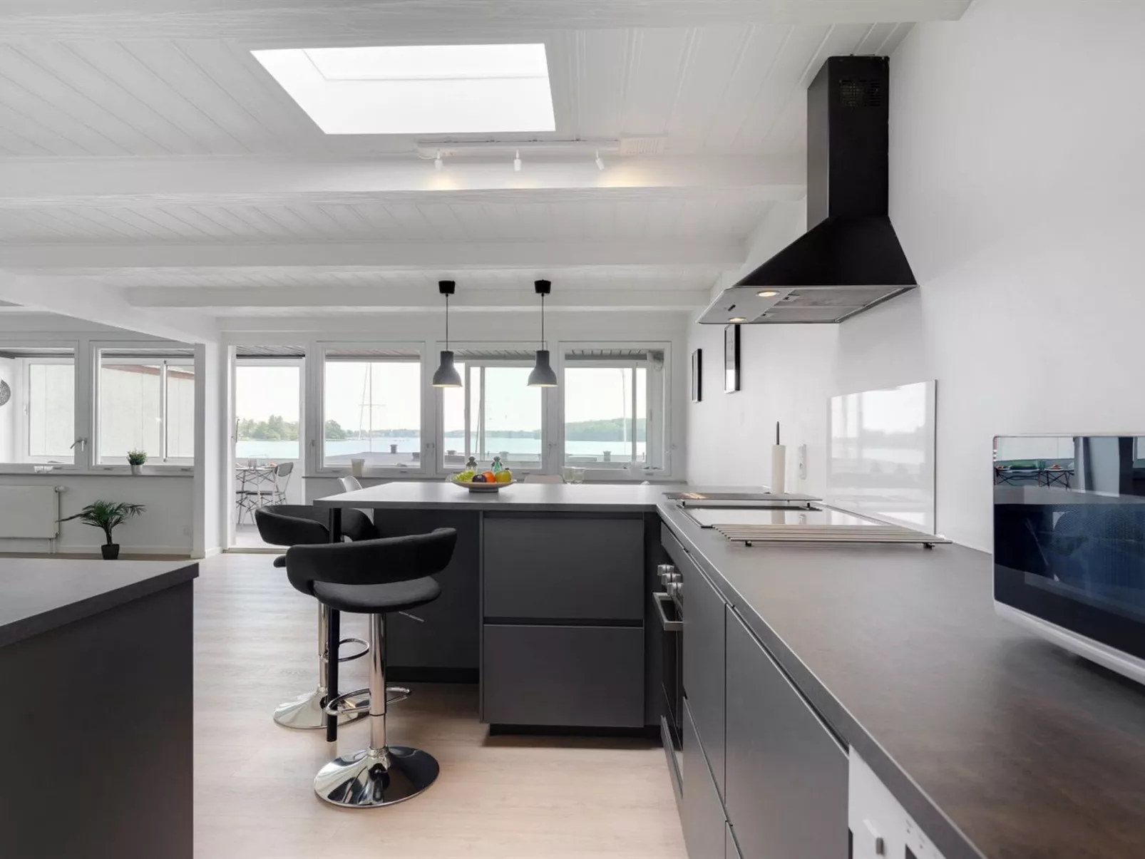 "Constance" - 50m from the sea-Binnen