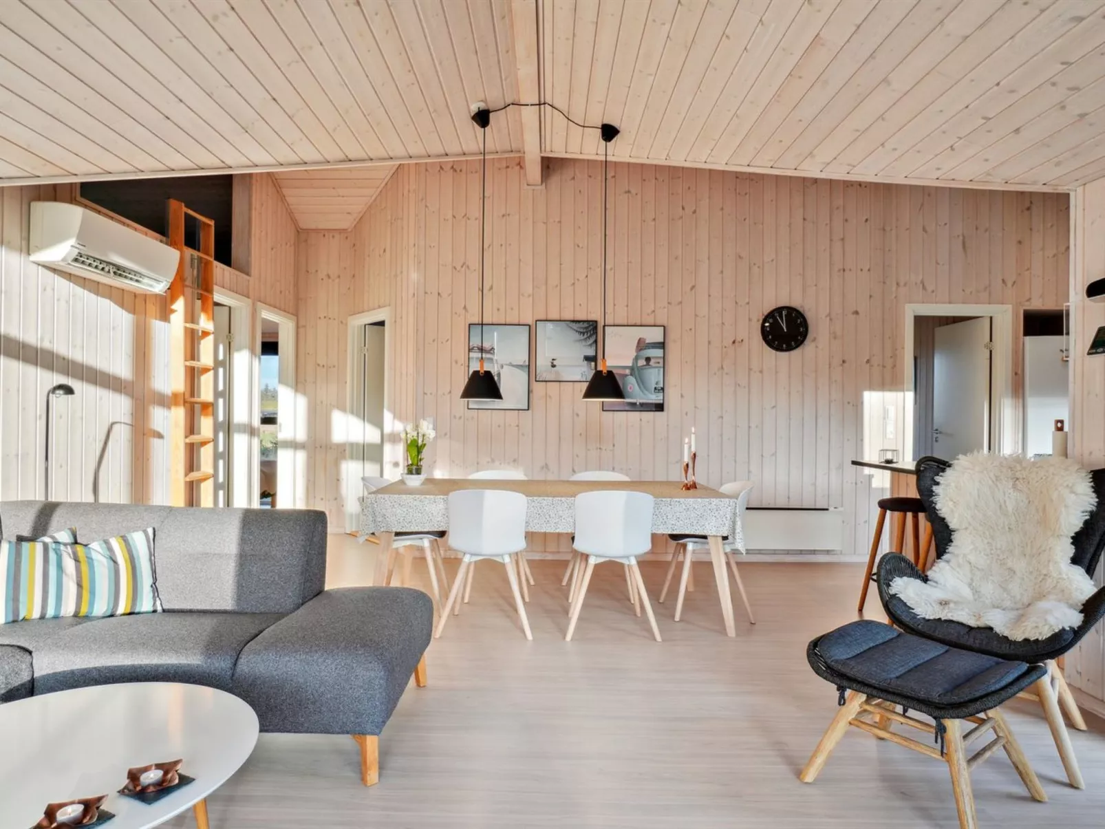 "Dyke" - 1.5km from the sea-Binnen