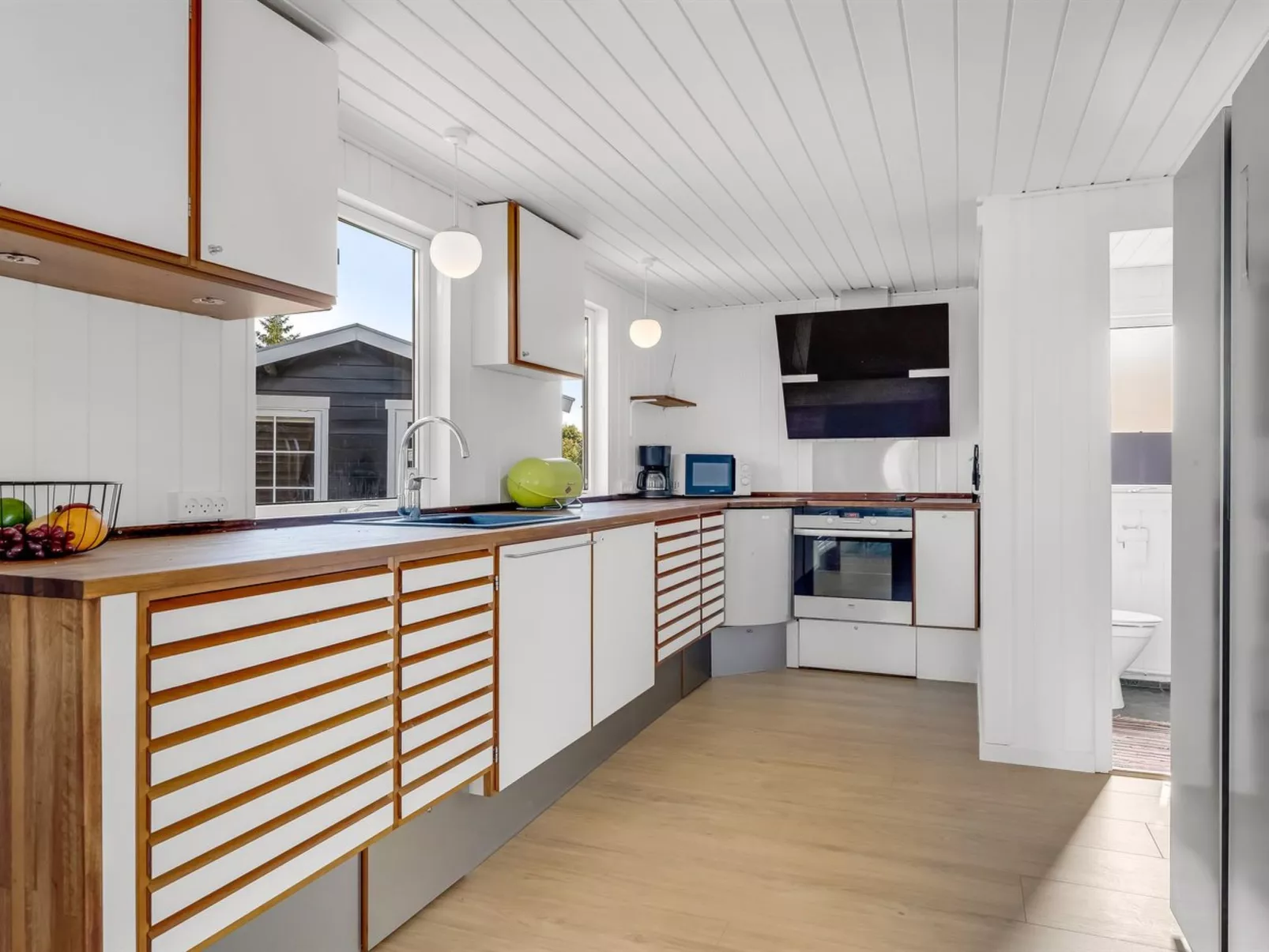 "Edel" - 650m from the sea-Binnen