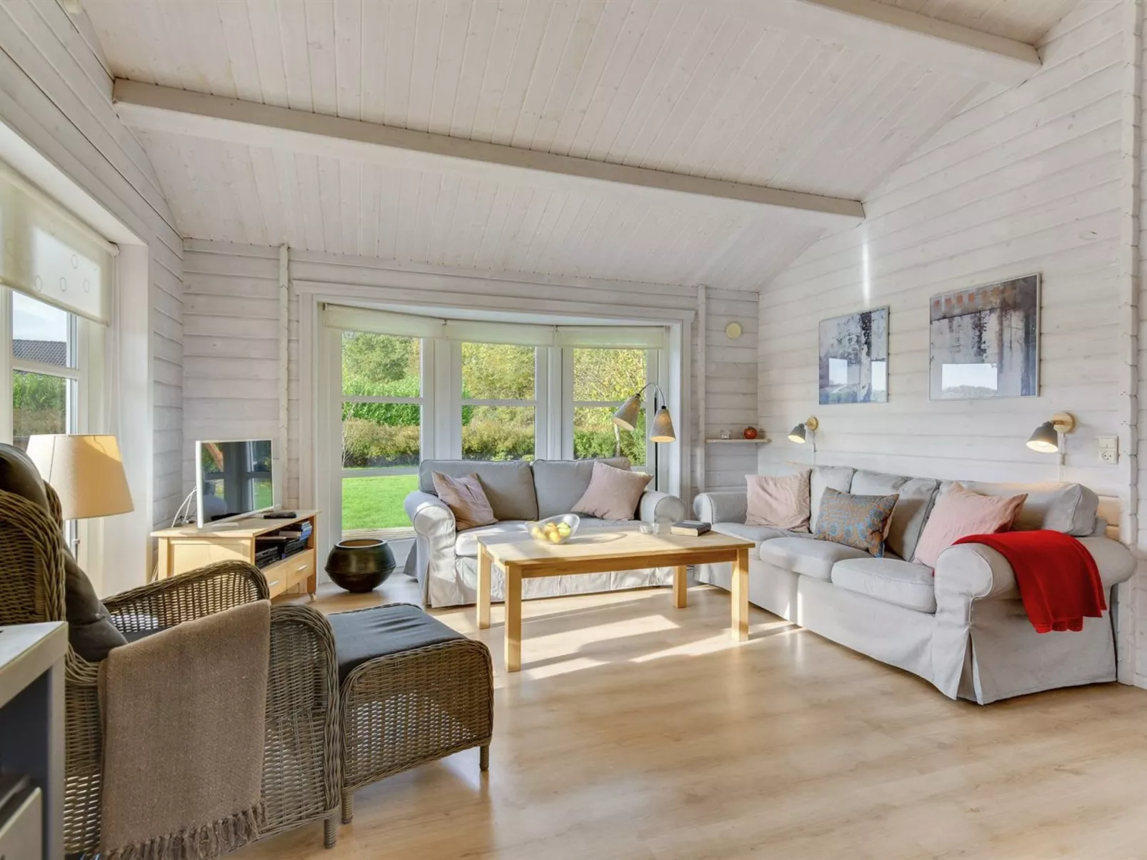 "Ruusu" - 300m from the sea-Binnen