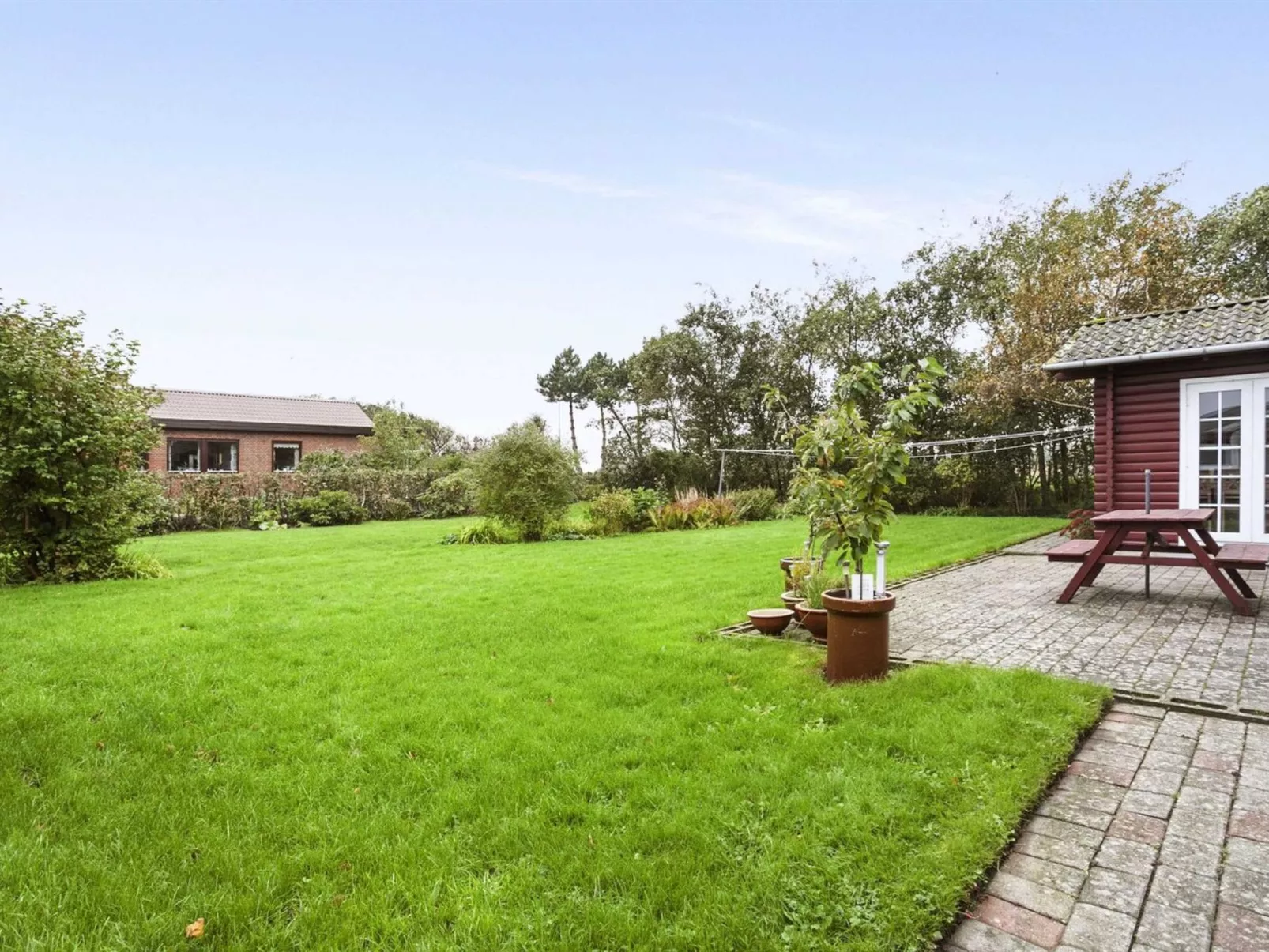 "Harrieth" - 16km from the sea-Buiten