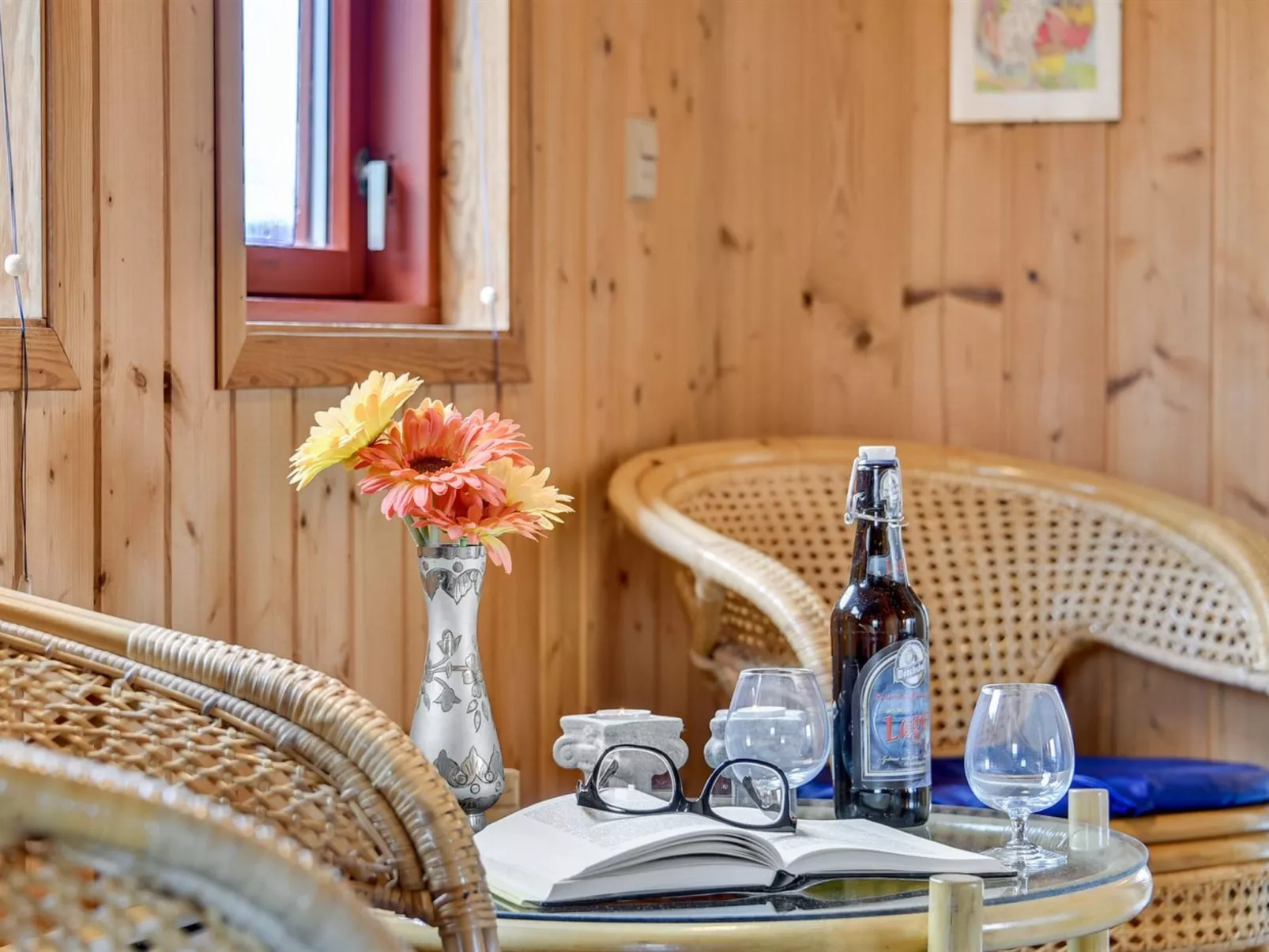 "Rayne" -  from the sea-Binnen