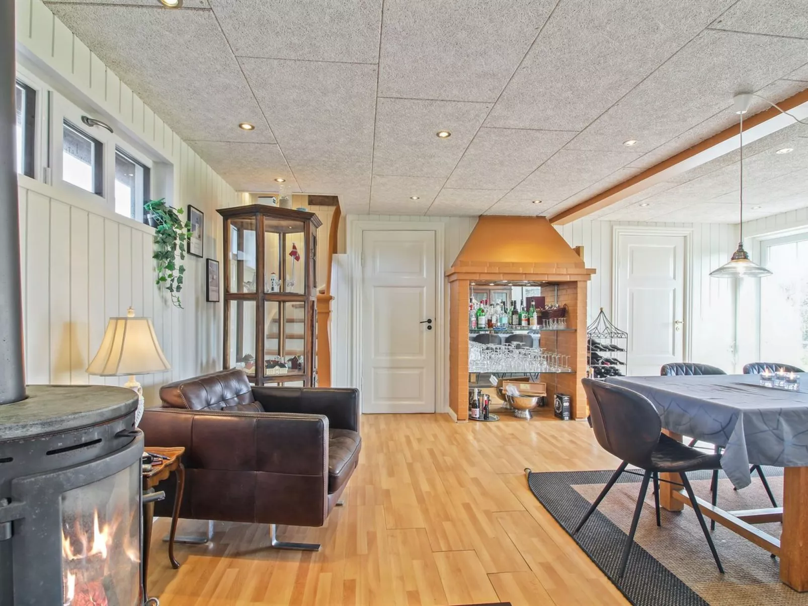 "Janakij" - 475m from the sea-Binnen