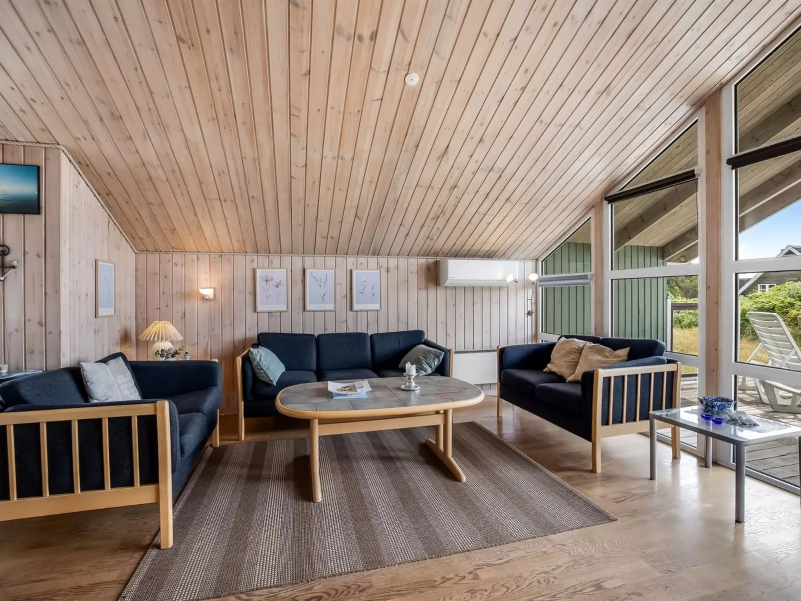 "Gedda" - 700m from the sea-Binnen