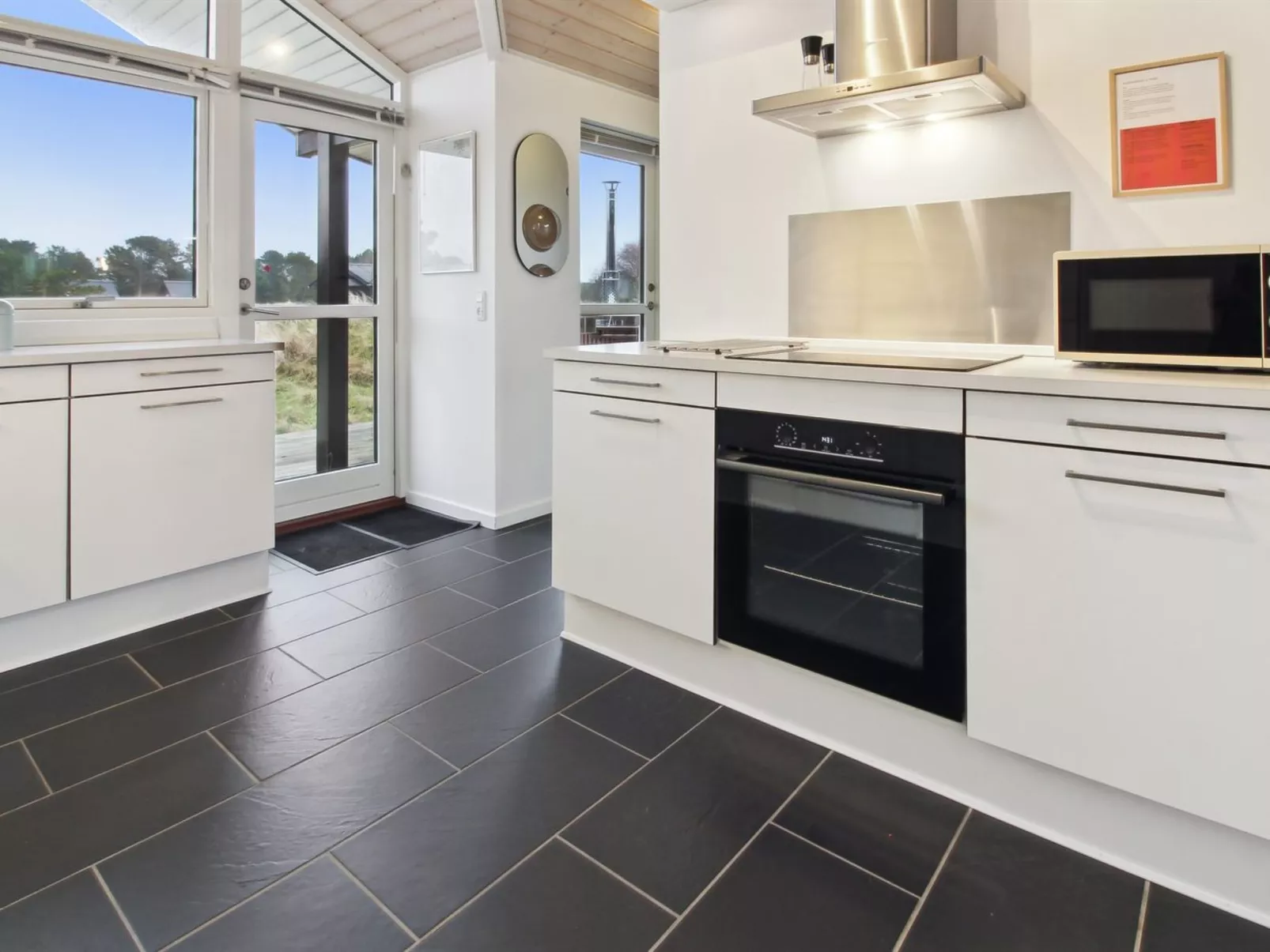 "Tiane" - 800m from the sea-Binnen