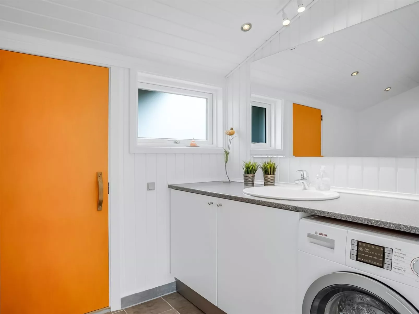 "Gerlis" - 75m from the sea-Binnen