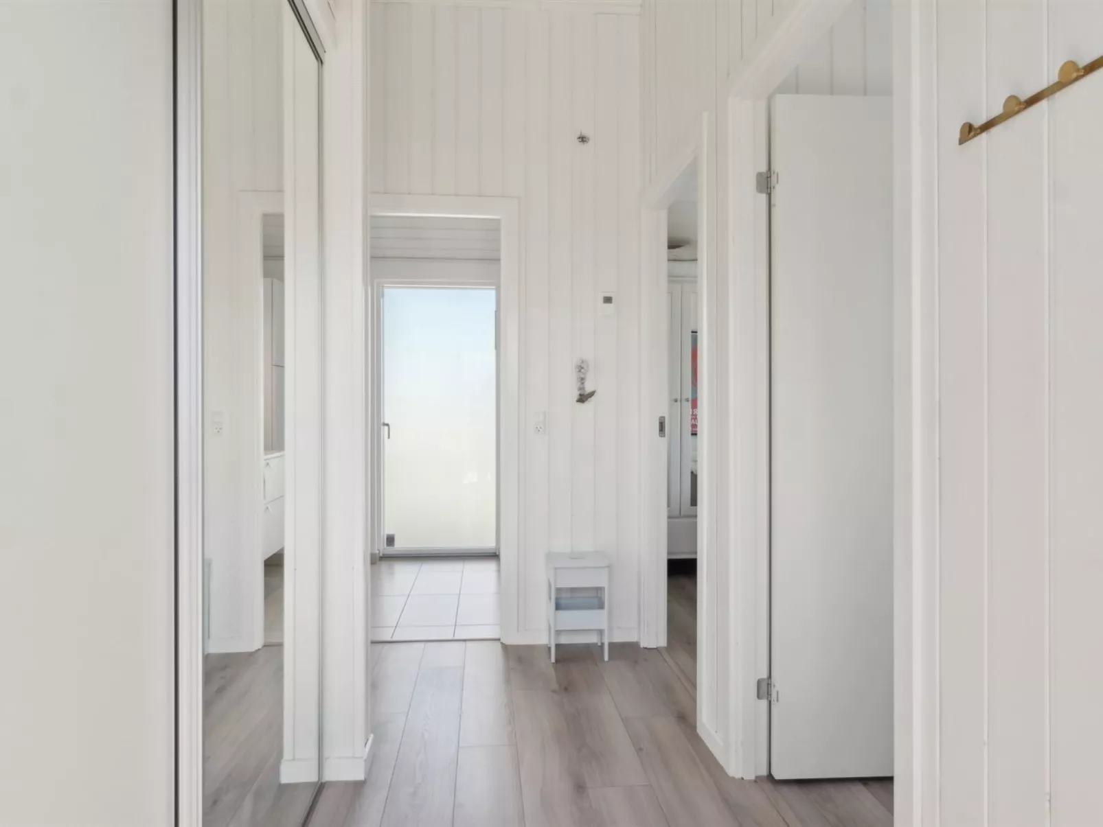 "Gregor" - 300m from the sea-Binnen