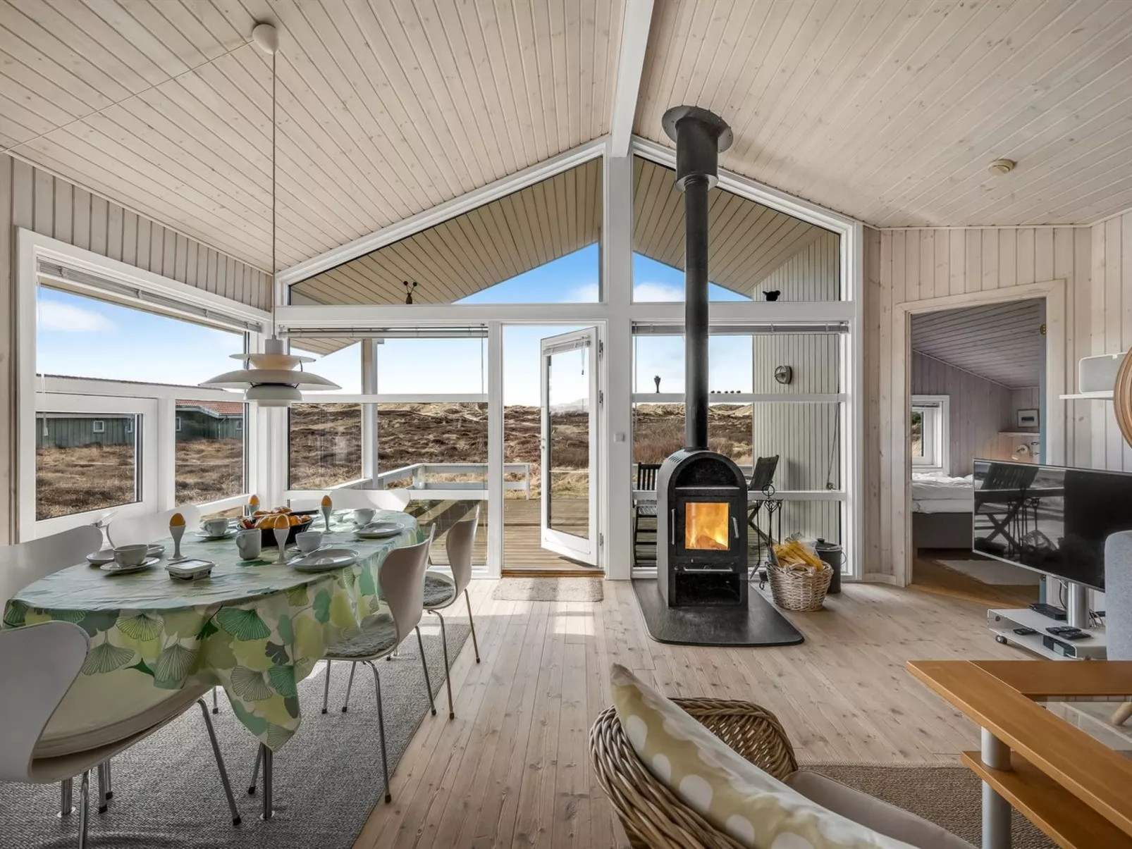 "Ferdine" - 1.5km from the sea-Binnen