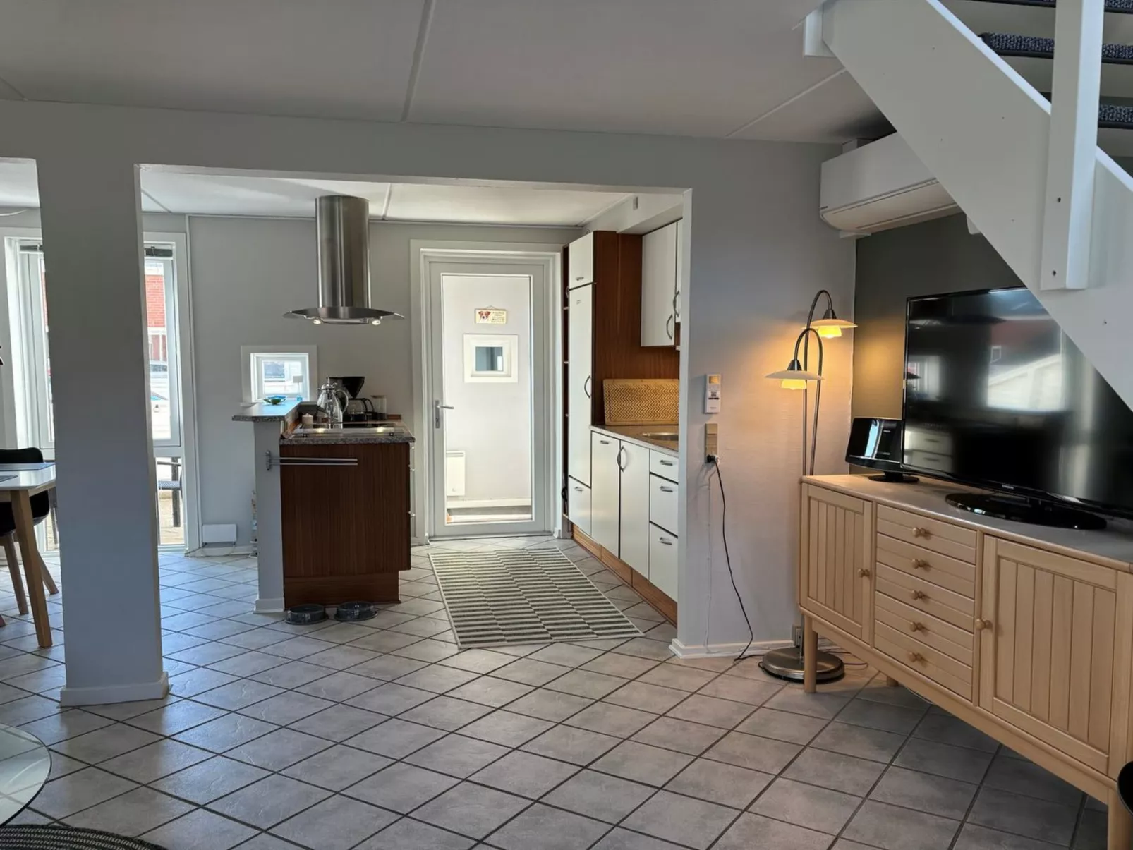"Bosse" - 2.3km from the sea - Binnen