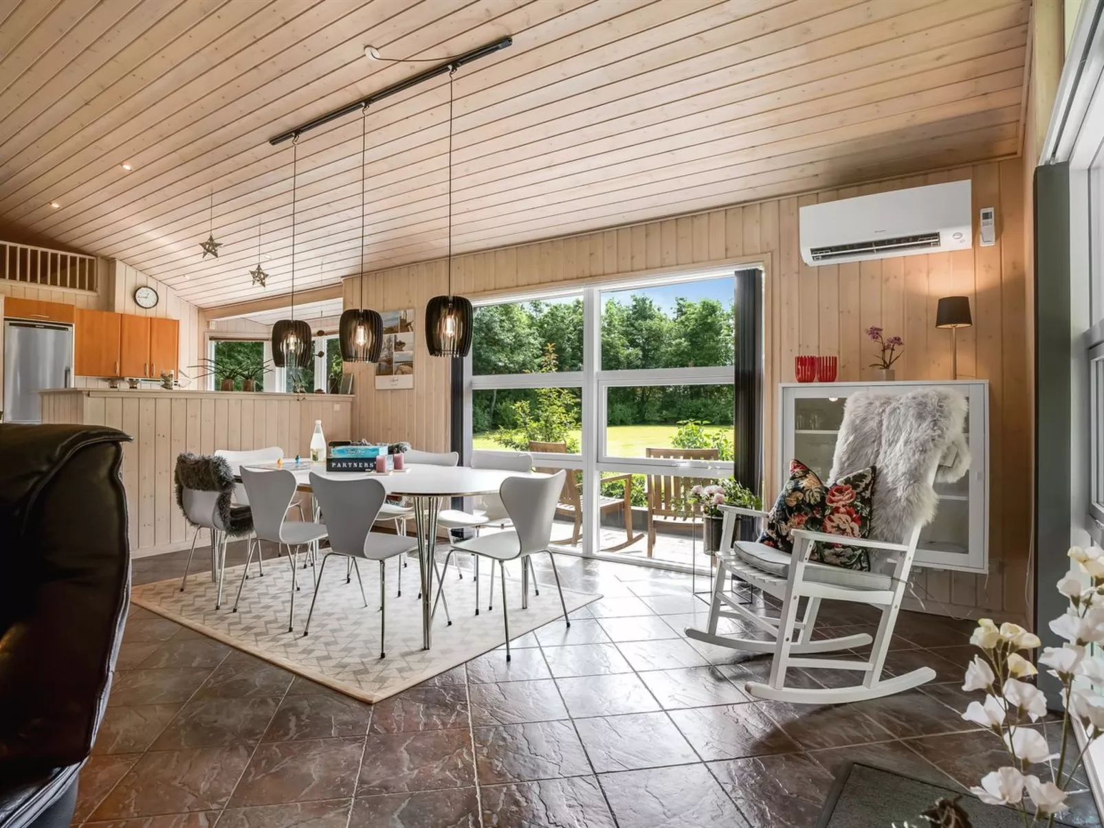 "Yorrit" - 500m to the fjord-Binnen