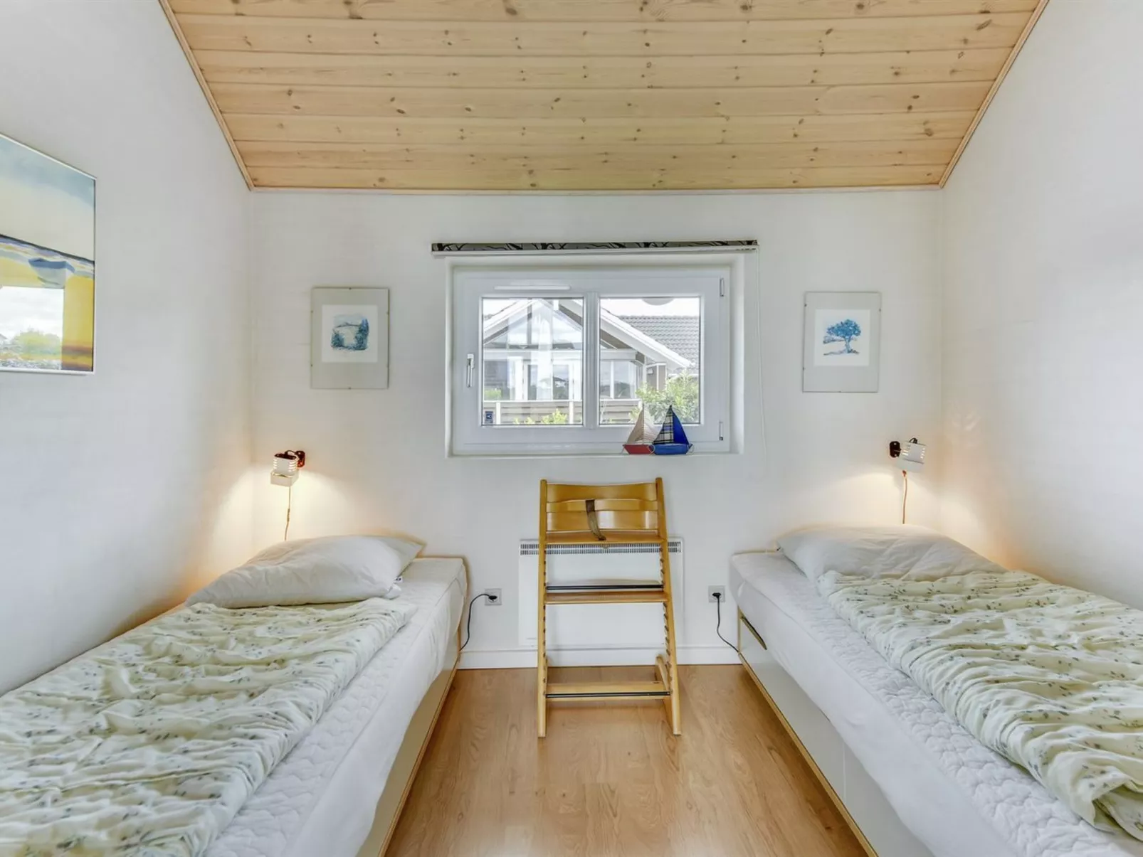 "Sigbritt" - 100m from the sea-Binnen