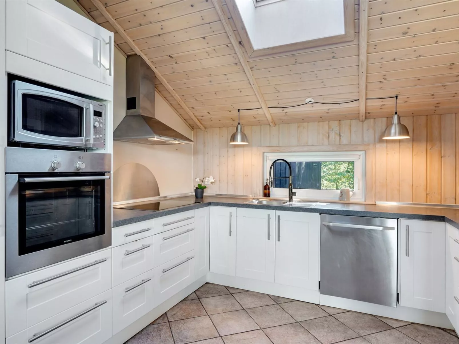 "Merja" - 3km from the sea-Binnen