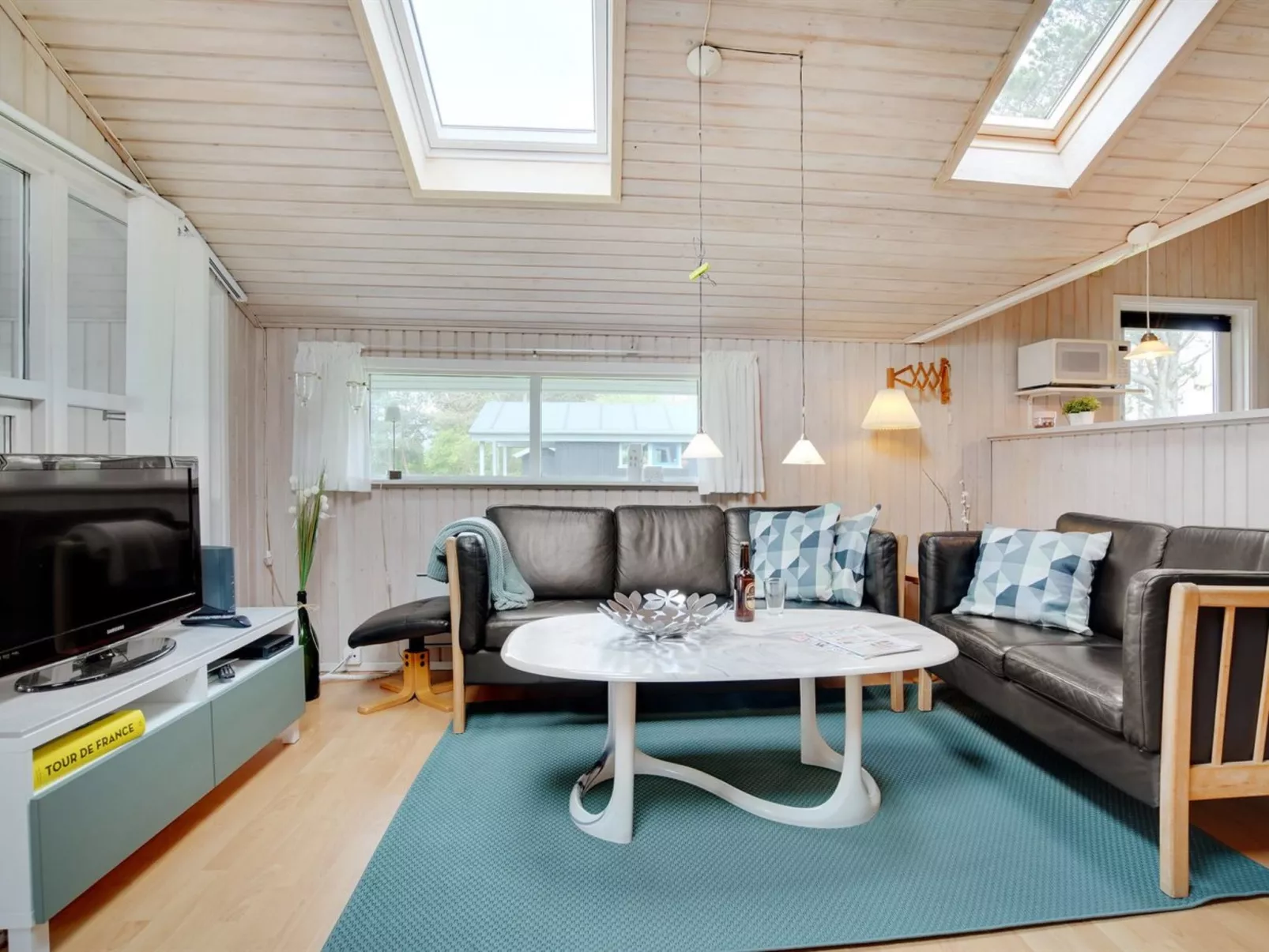 "Fliri" - 700m from the sea-Binnen