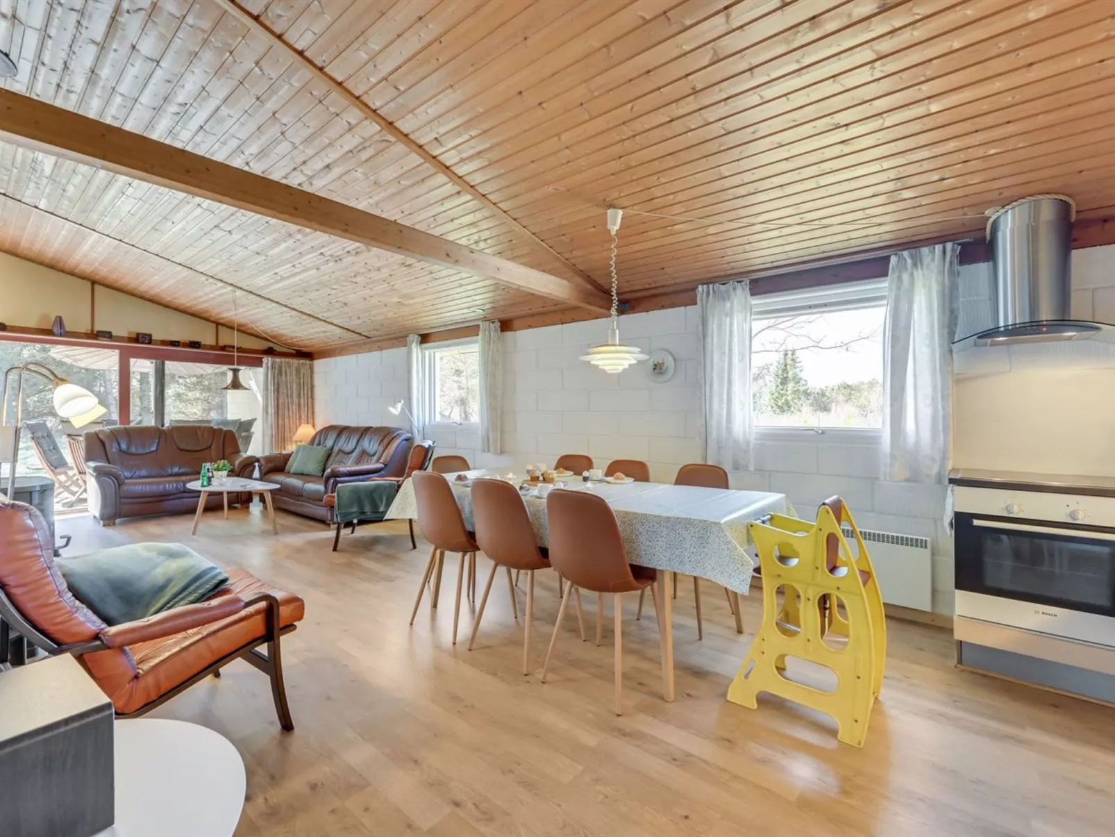 "Agna" - 700m to the fjord-Binnen