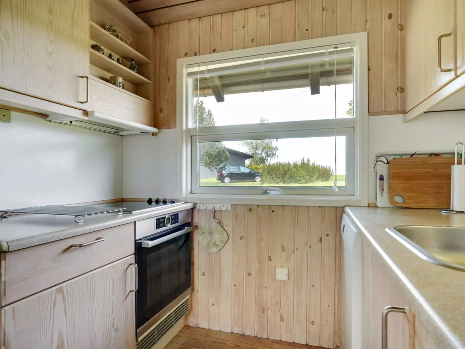 "Janne" - 400m from the sea-Binnen