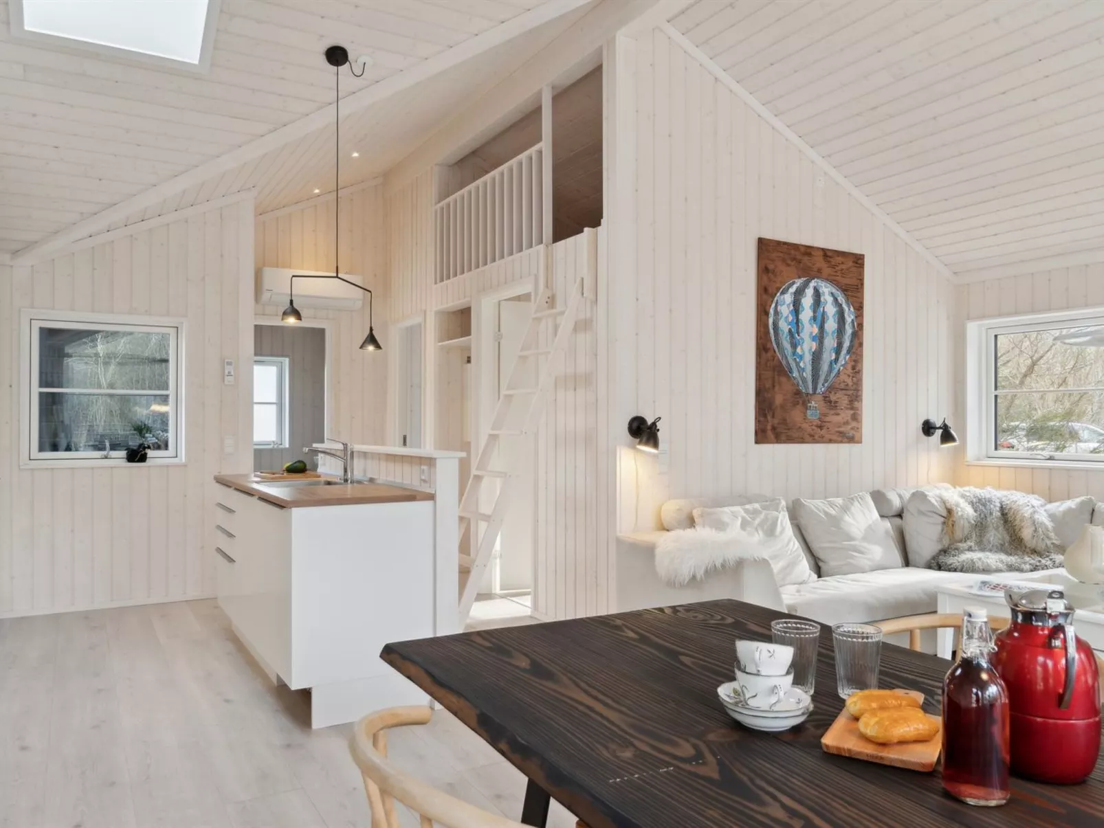 "Jonnhild" - 450m from the sea-Binnen