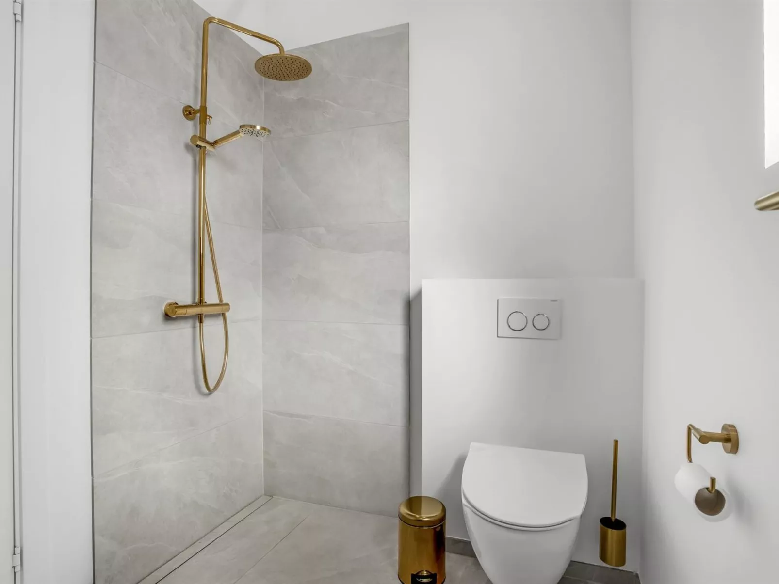 "Edmond" - 995m from the sea-Binnen