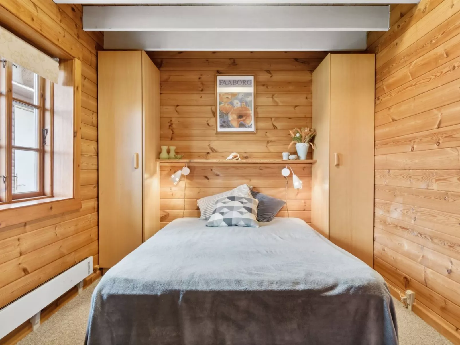 "Ginnie" - 300m from the sea-Binnen