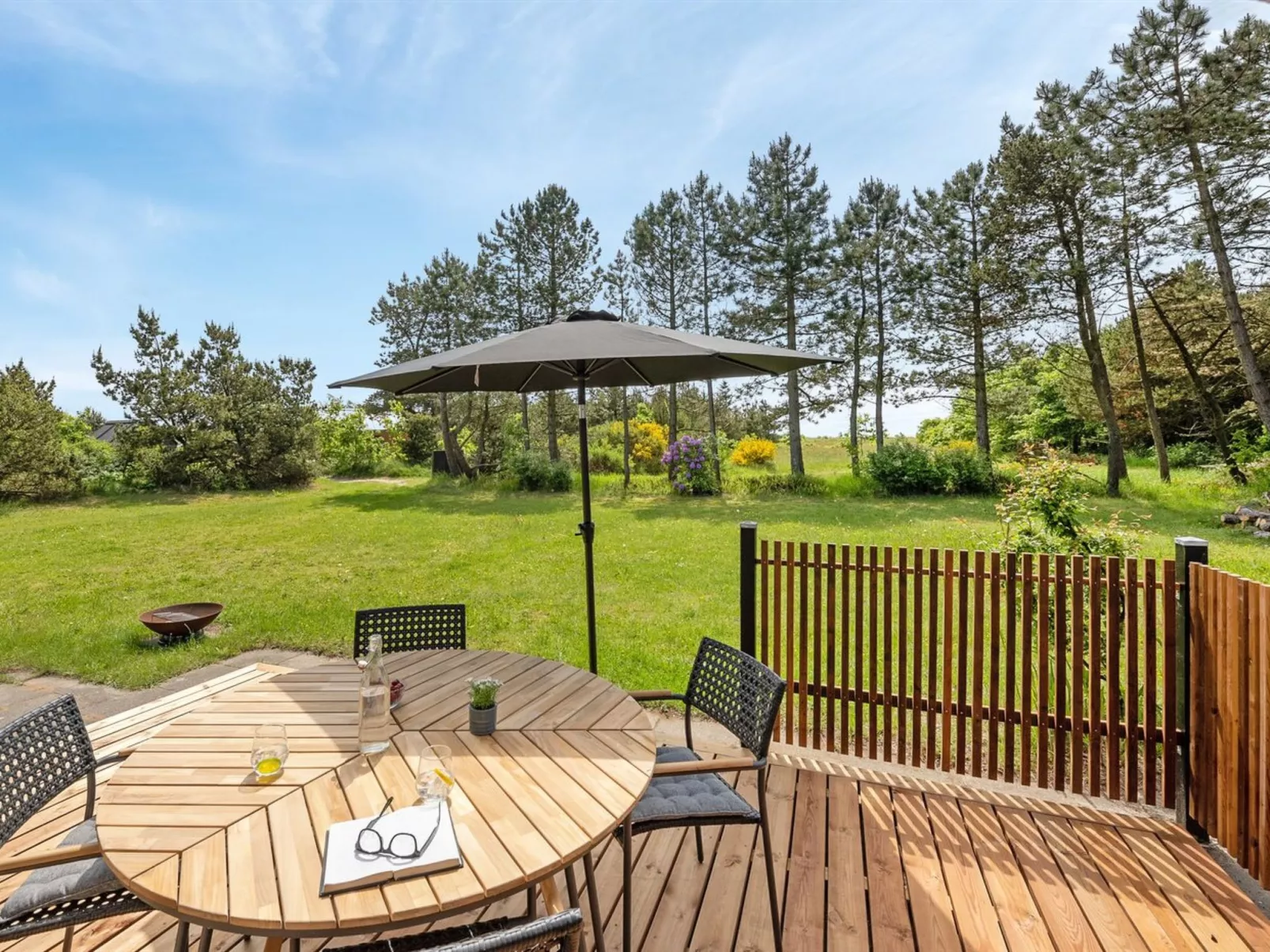 "Cornelia" - 100m to the fjord-Buiten