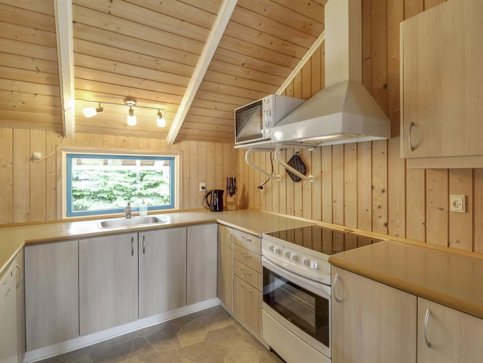 "Dedo" - 300m from the sea-Binnen