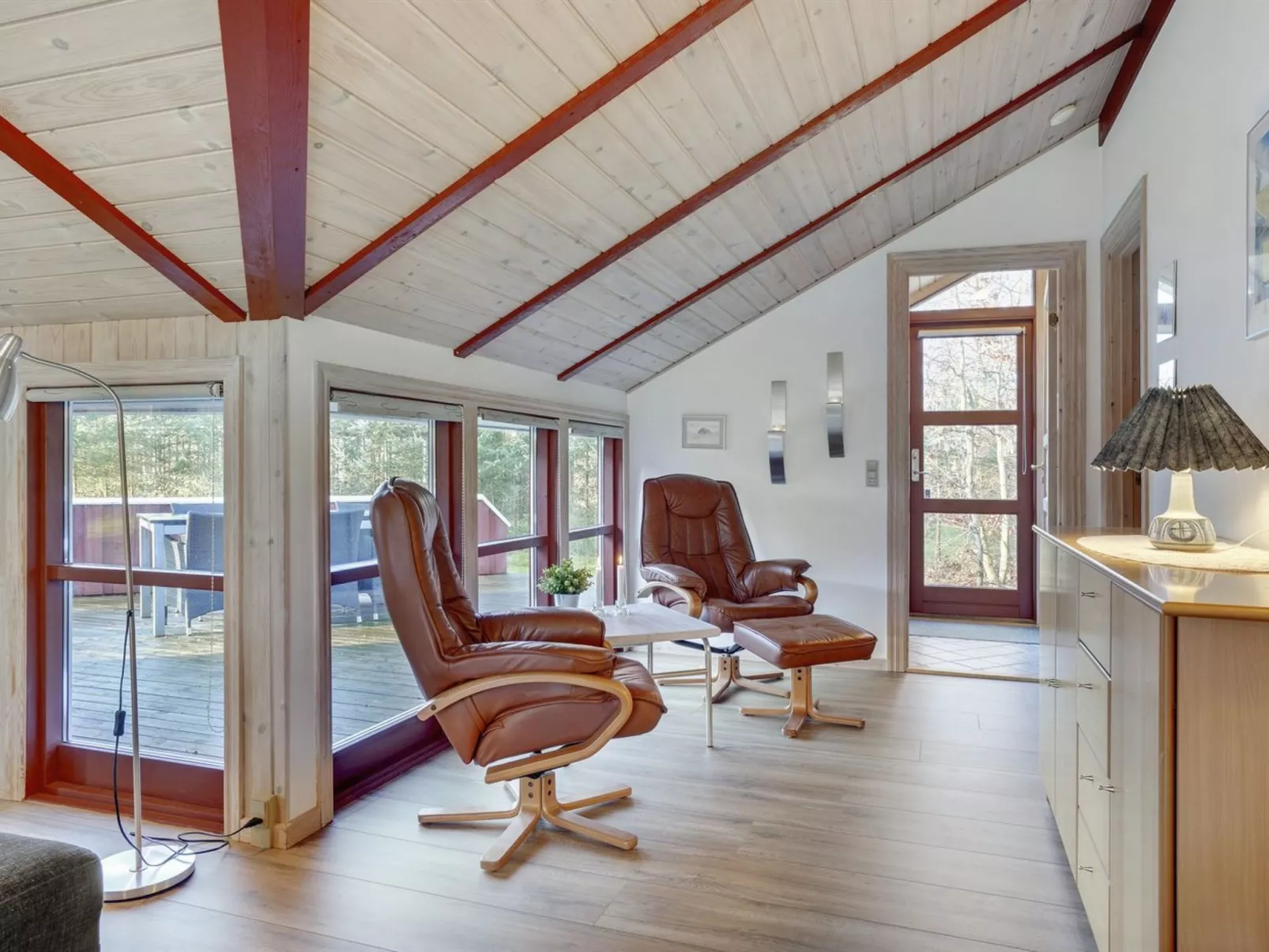 "Thurir" - 4km from the sea-Binnen