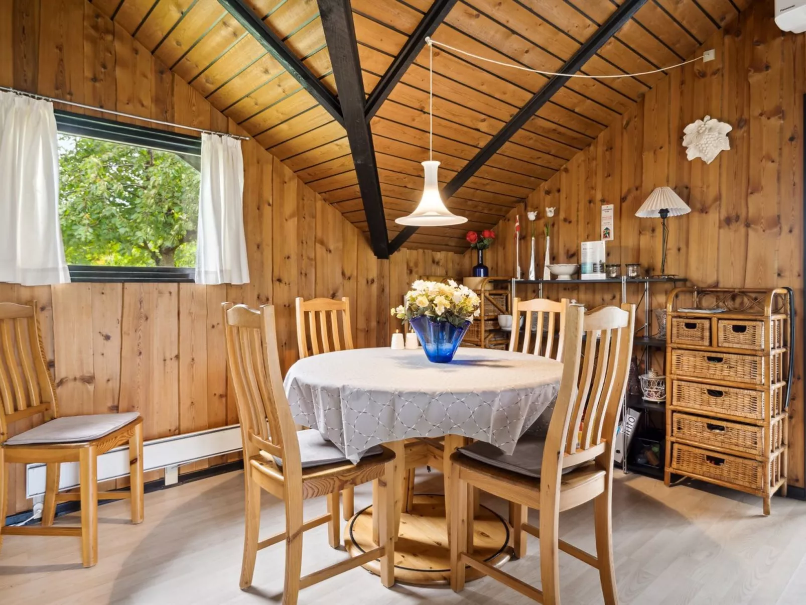 "Elisej" - 100m from the sea-Binnen