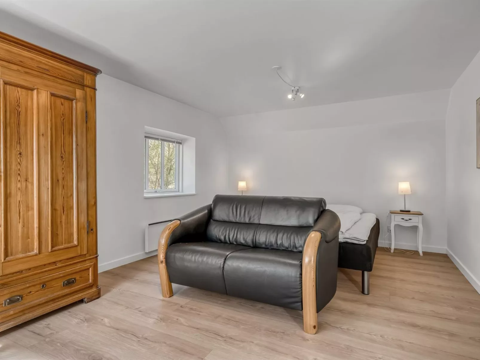 "Elisa" - 1.2km from the sea-Binnen