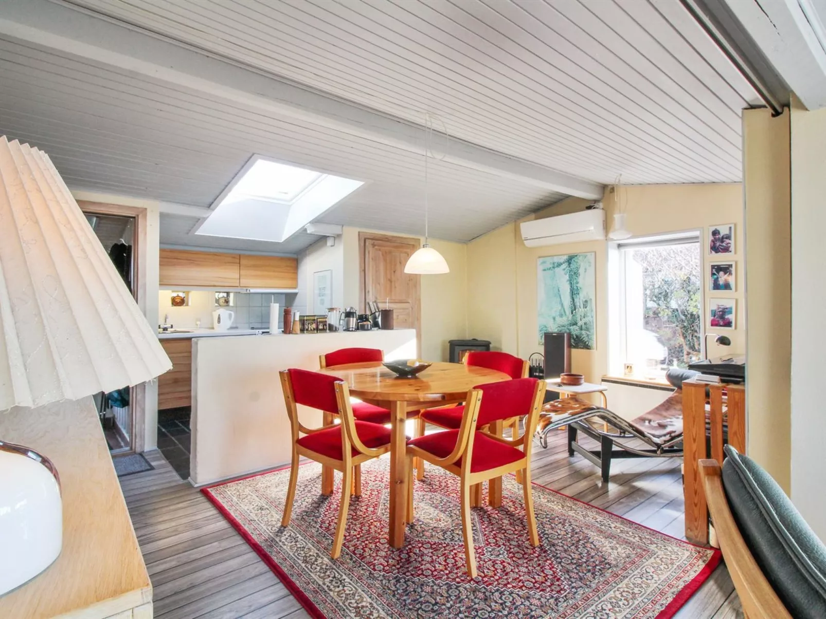 "Erno" - 20m from the sea-Binnen