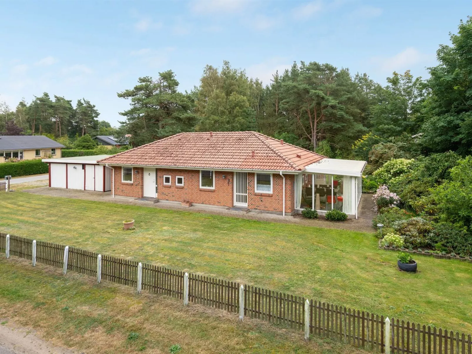 "Maksimilian" - 1.5km from the sea-Buiten