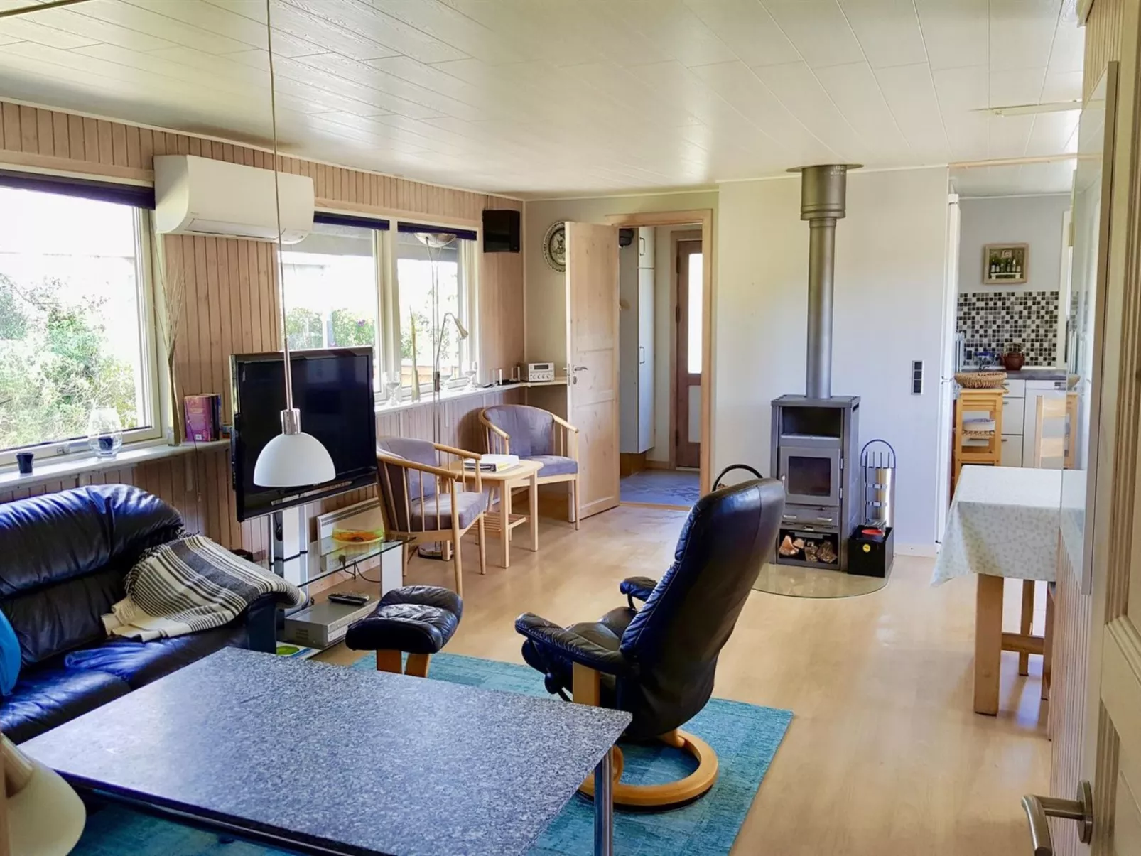 "Gudrid" - 500m from the sea-Binnen