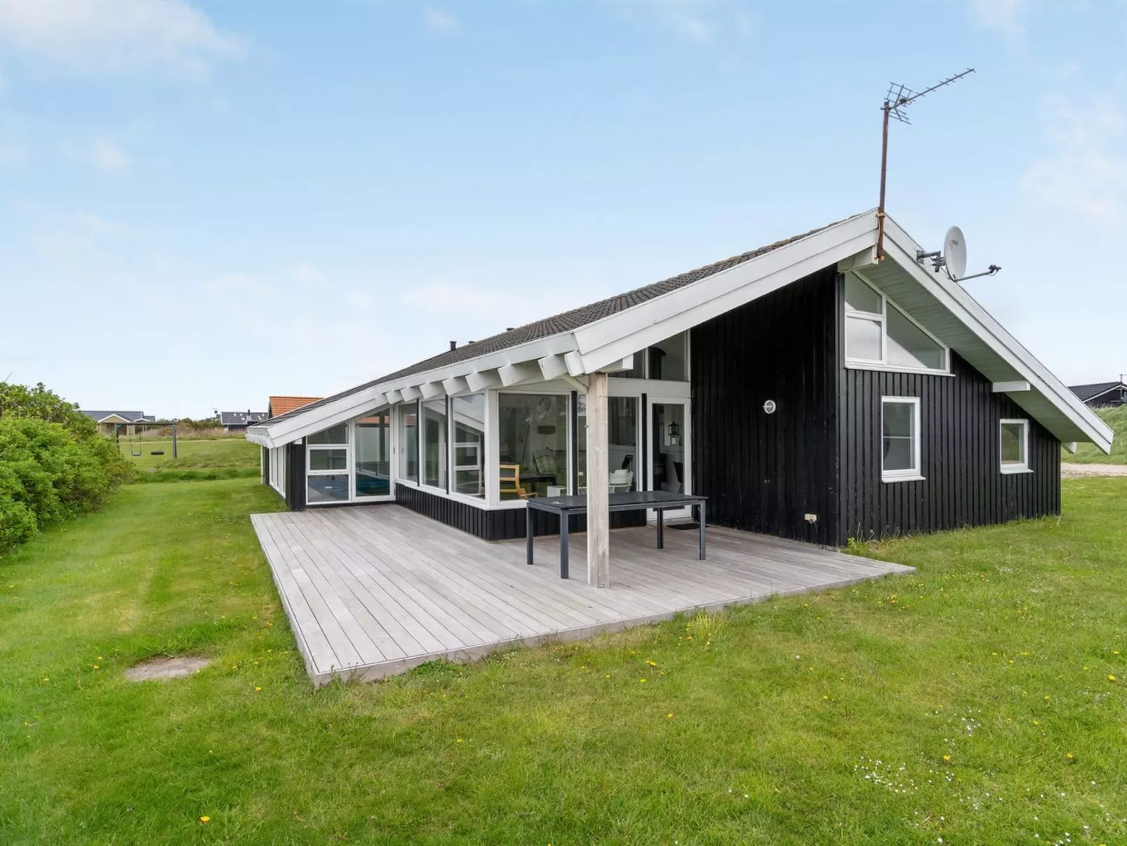 "Hilkka" - 500m from the sea-Buiten
