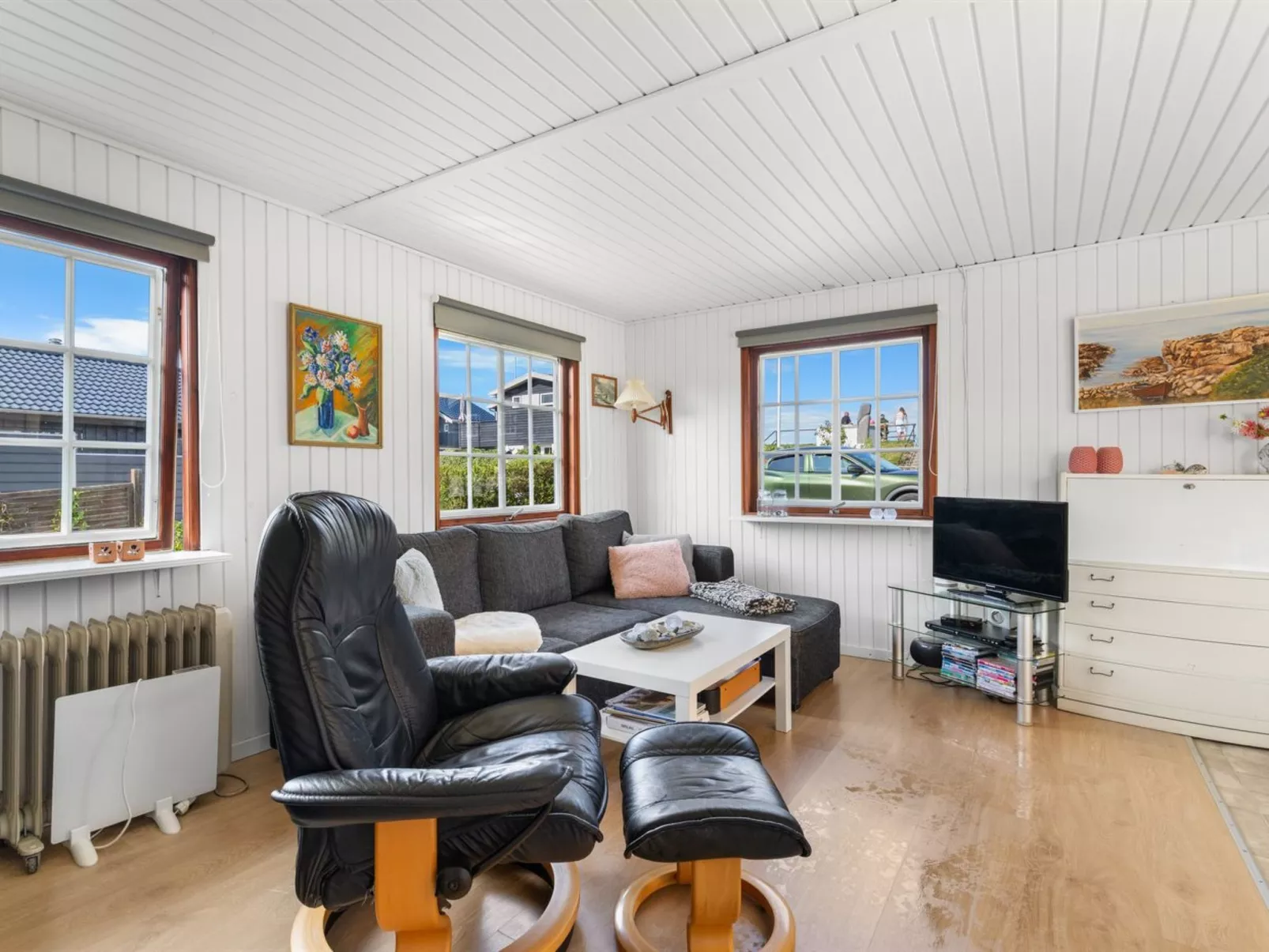 "Neea" - 40m from the sea-Binnen