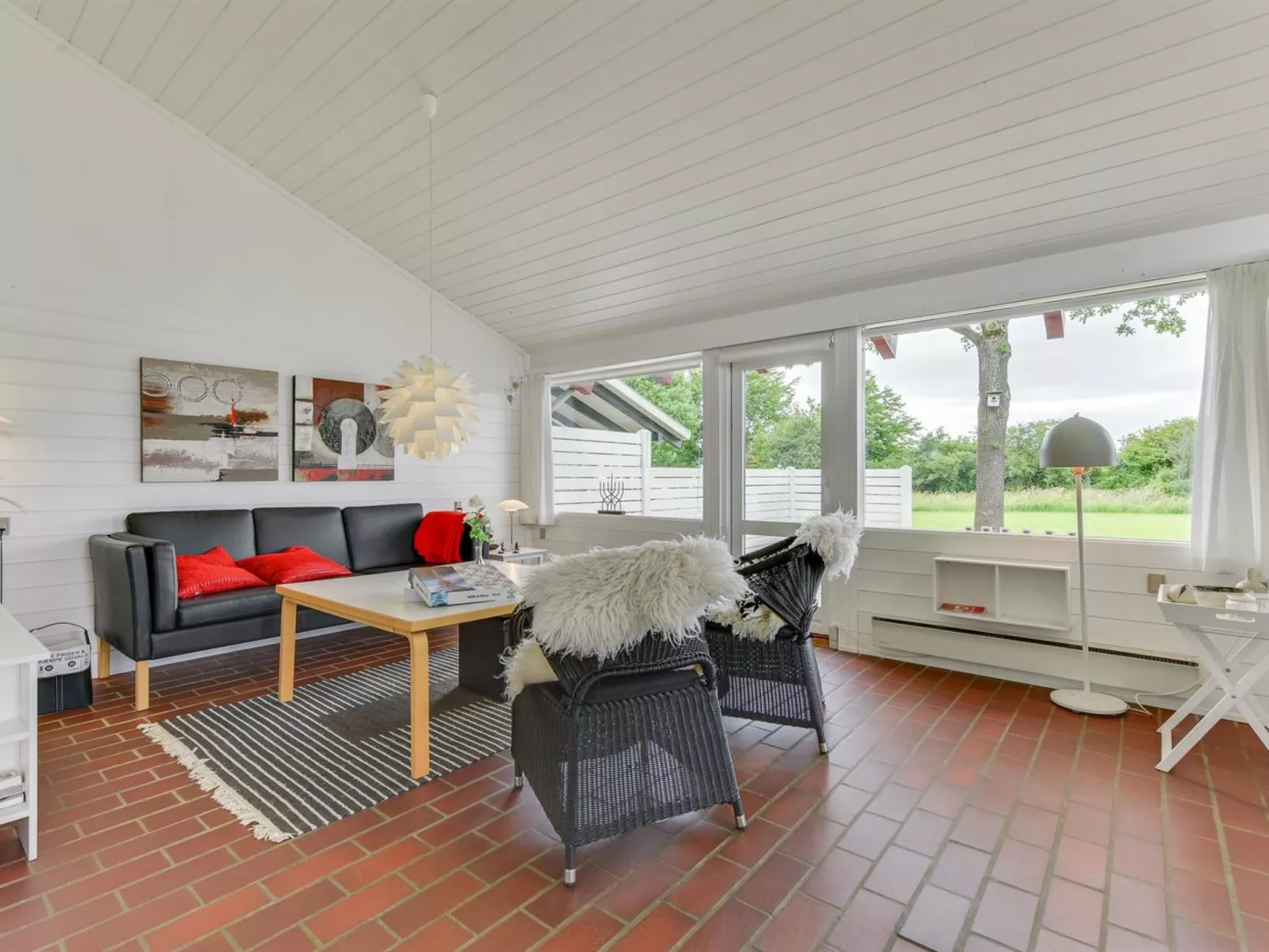 "Ditte" - 300m from the sea-Binnen