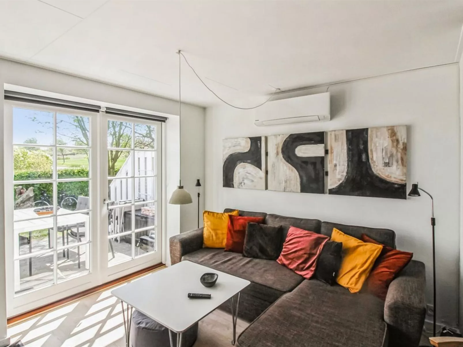 "Ayk" - 400m from the sea-Binnen