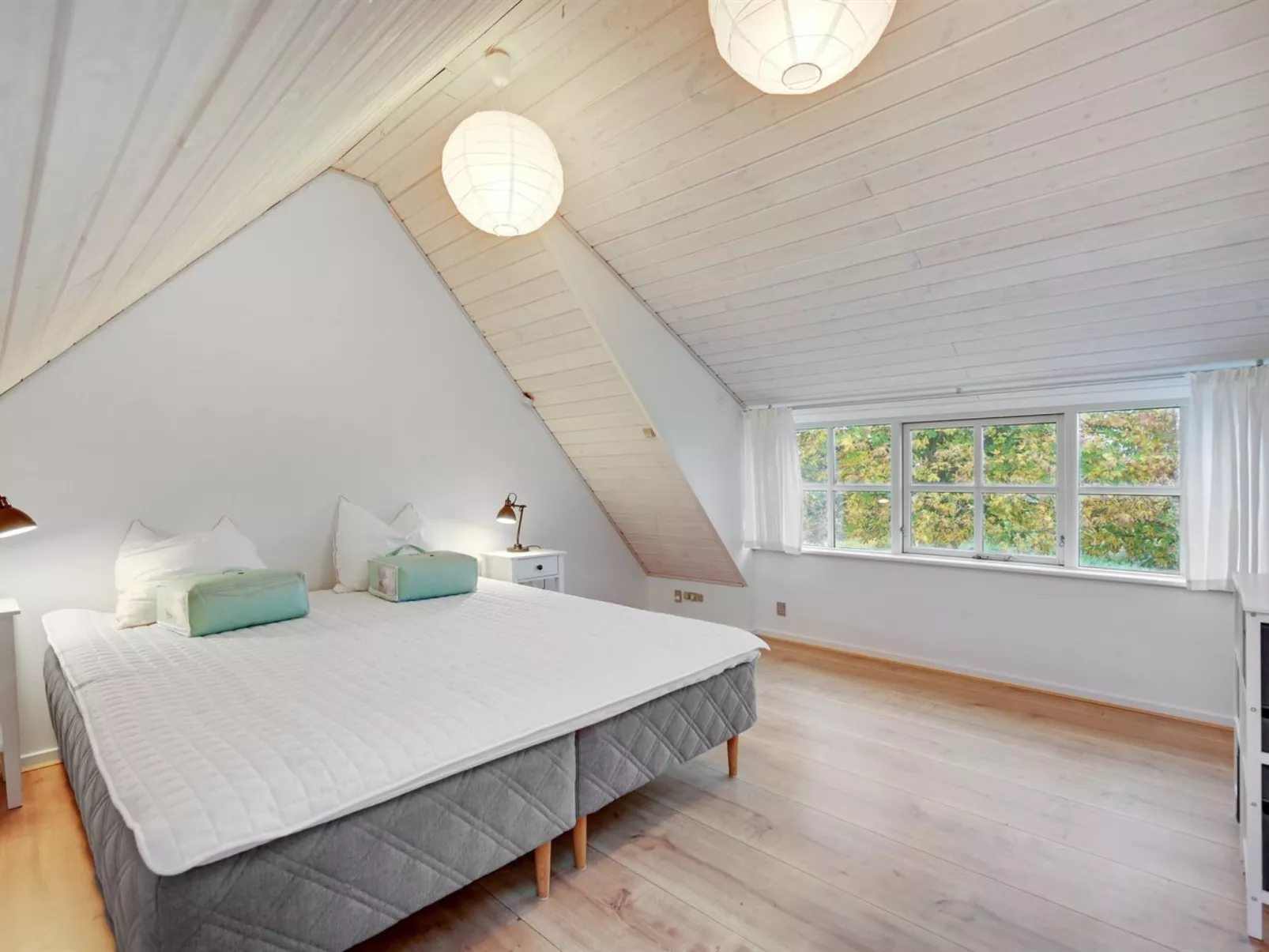 "Malinda" - 500m from the sea-Binnen