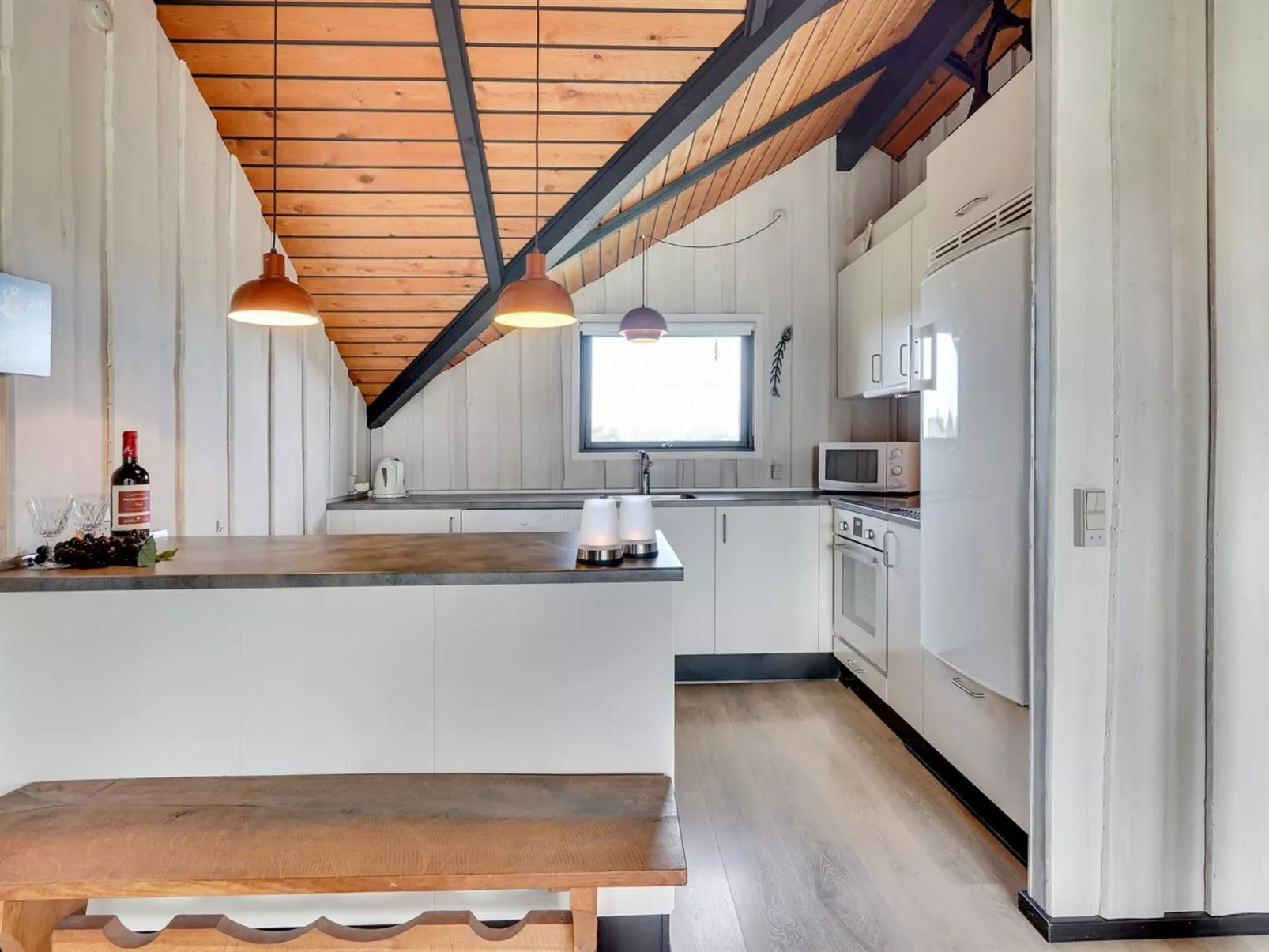 "Ardan" -  from the sea-Binnen