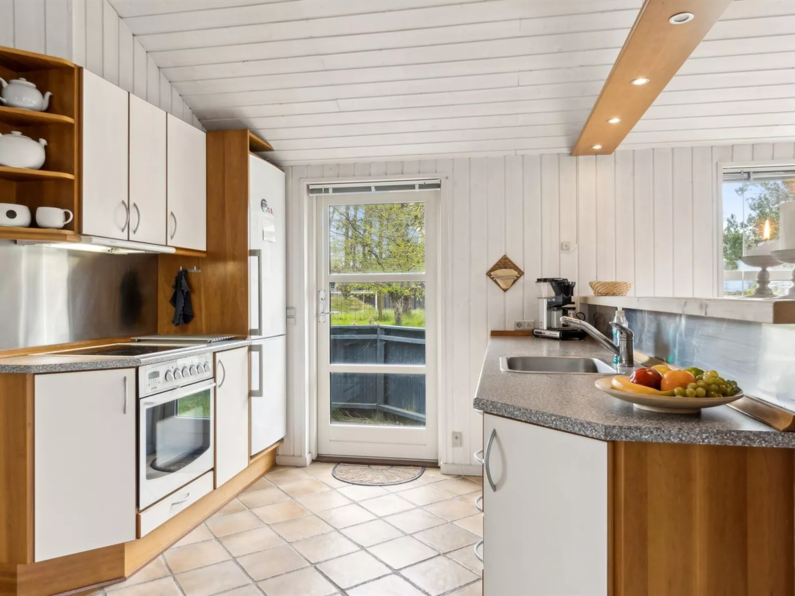 "Farah" - 275m from the sea-Binnen