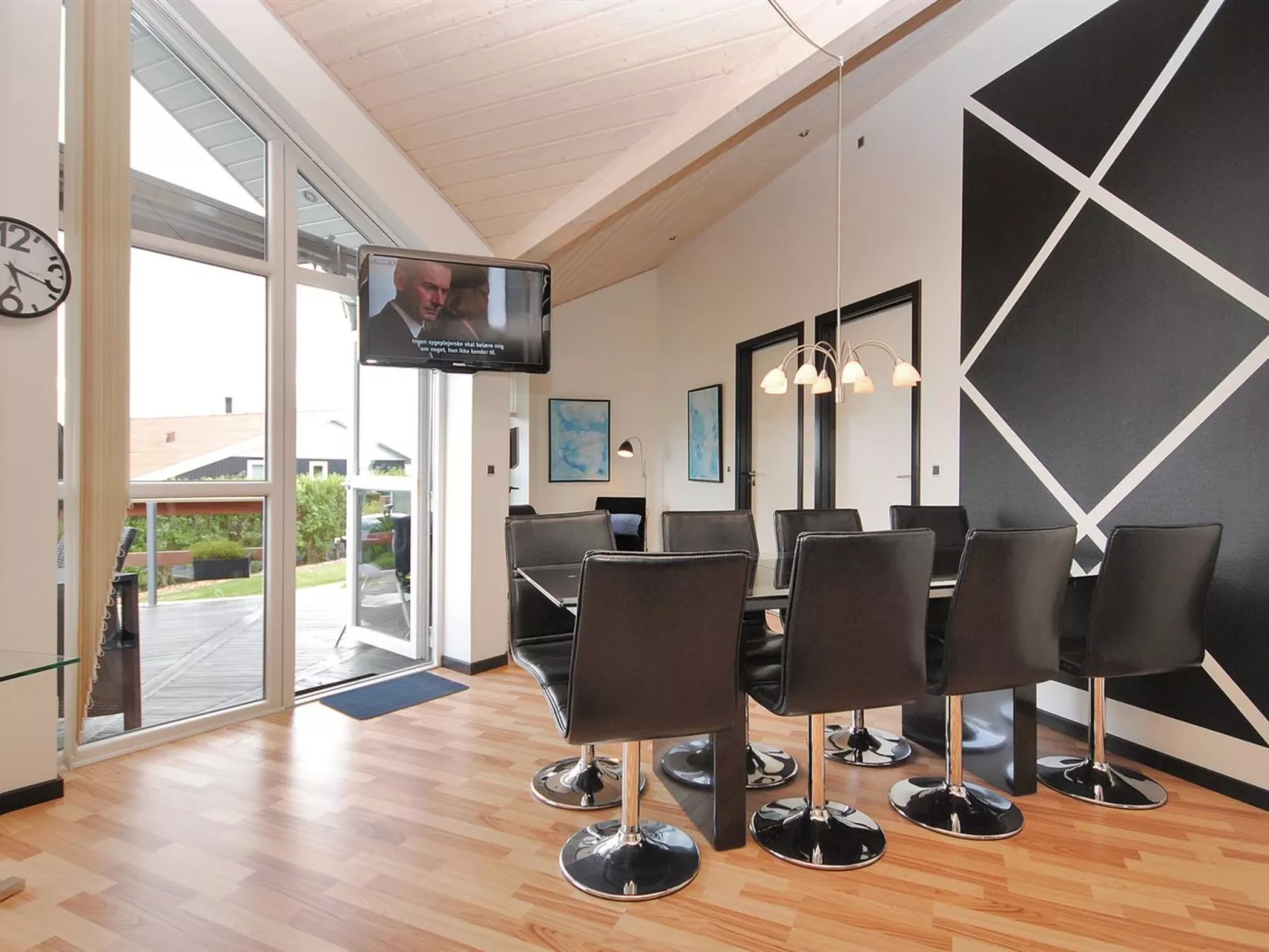 "Eberta" - 200m to the fjord-Binnen