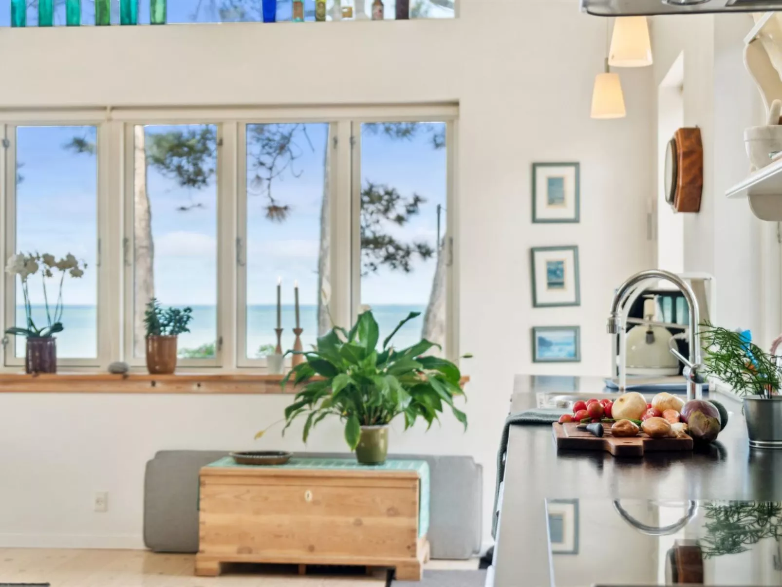 "Varma" - 25m from the sea-Binnen