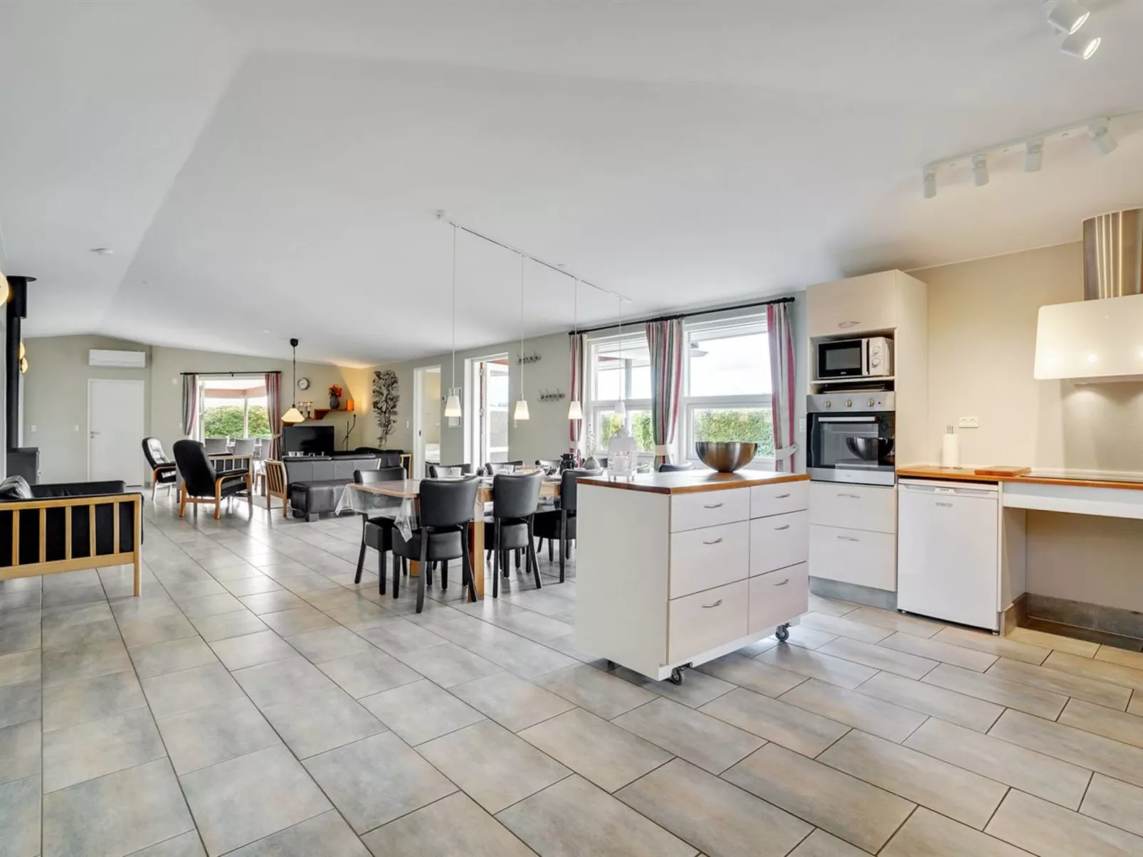 "Aletta" - 25km from the sea-Binnen