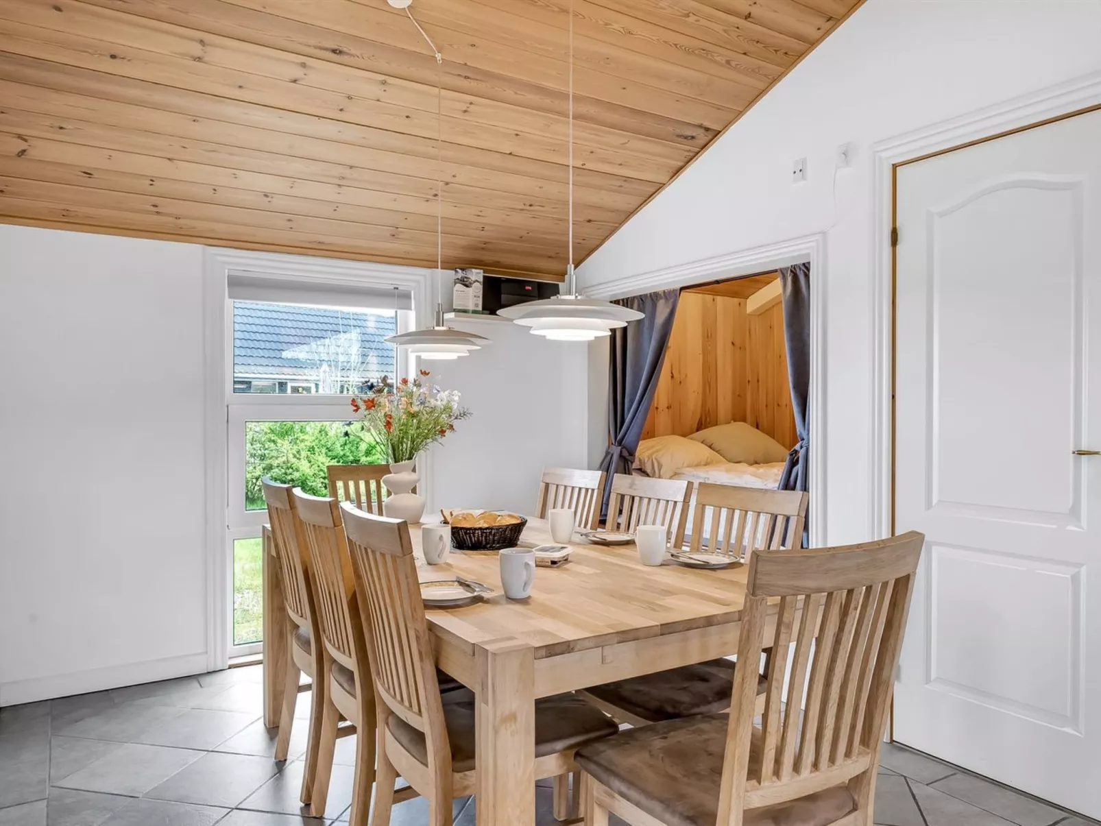 "Ingbritt" - 700m to the fjord-Binnen