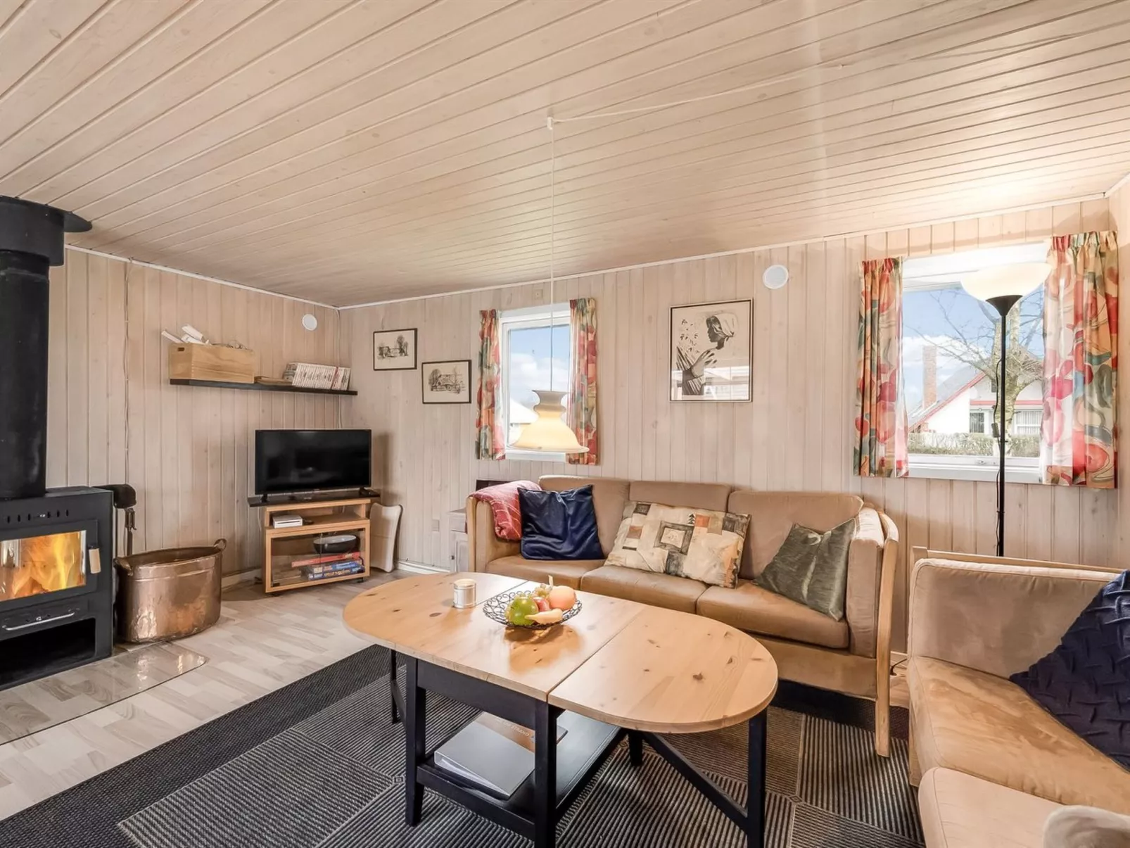 "Hoghni" - 850m to the fjord-Binnen