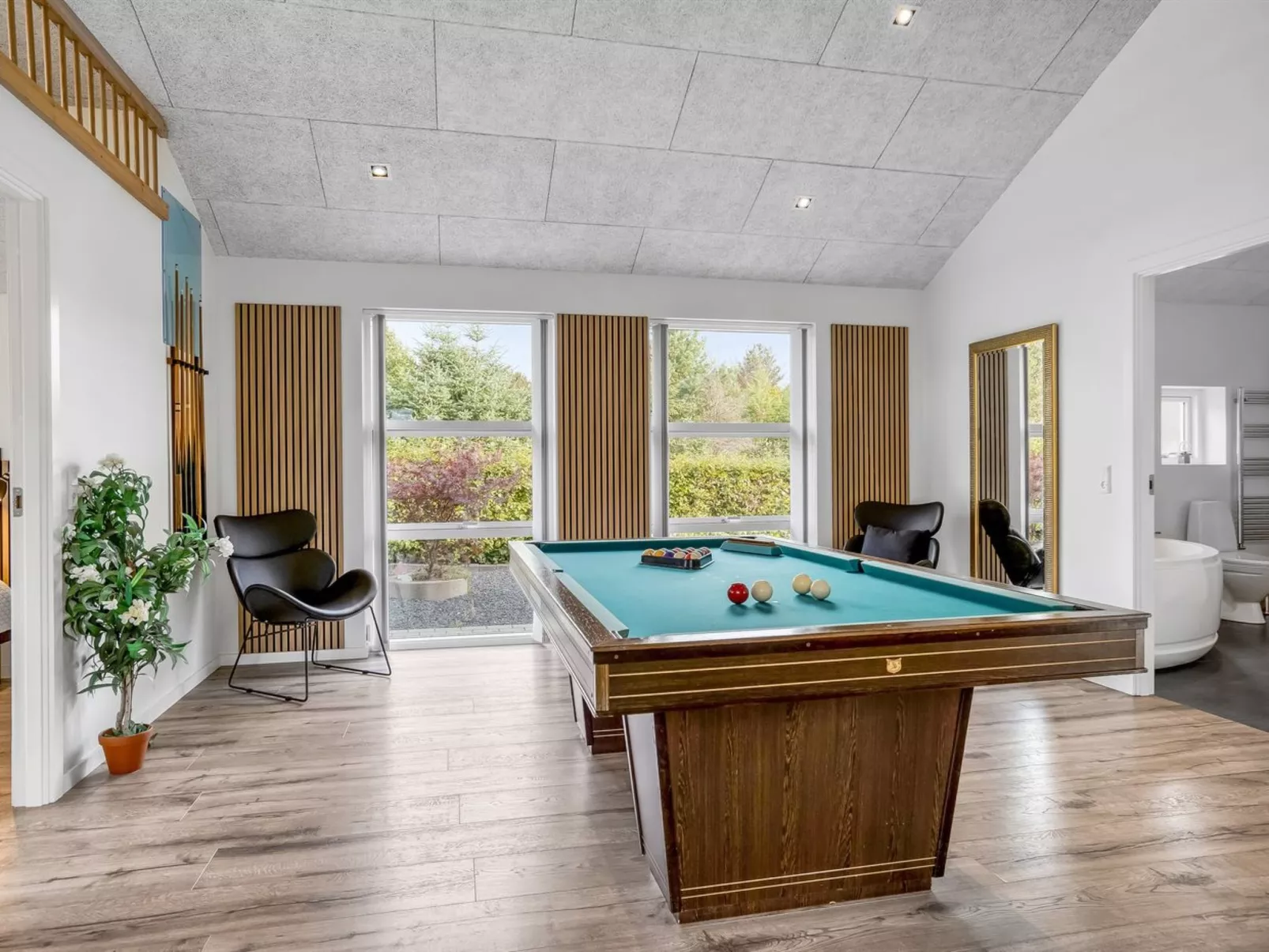 "Geri" - 700m from the sea-Binnen