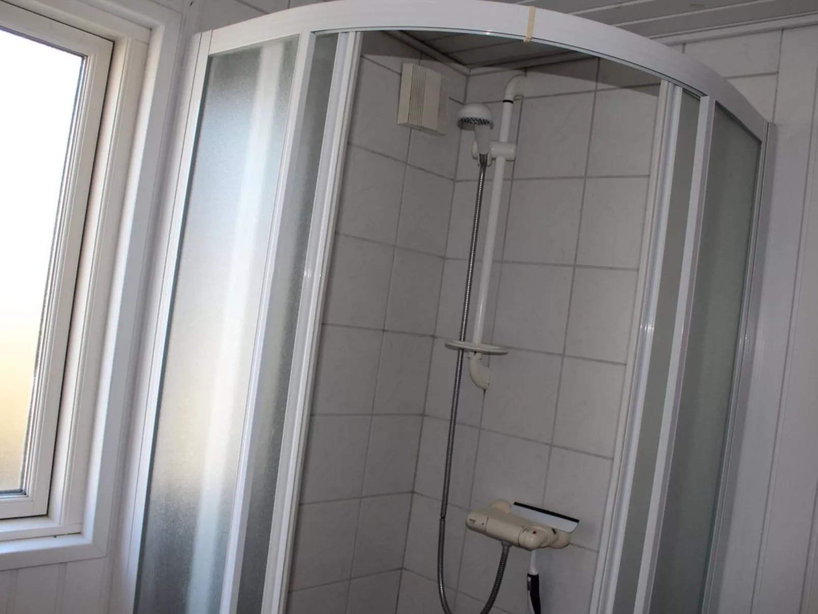 "Tekla" - 70m to the fjord-Binnen