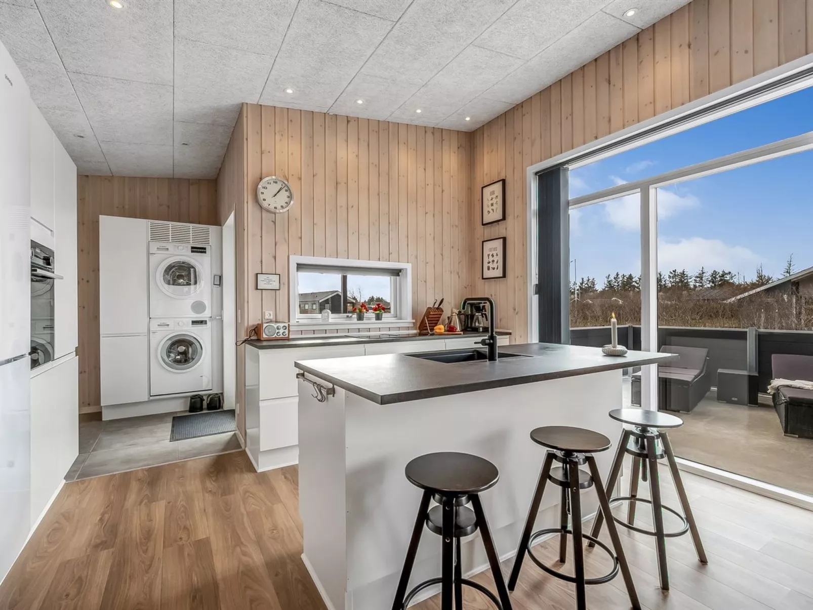 "Gela" - 1.3km to the fjord-Binnen