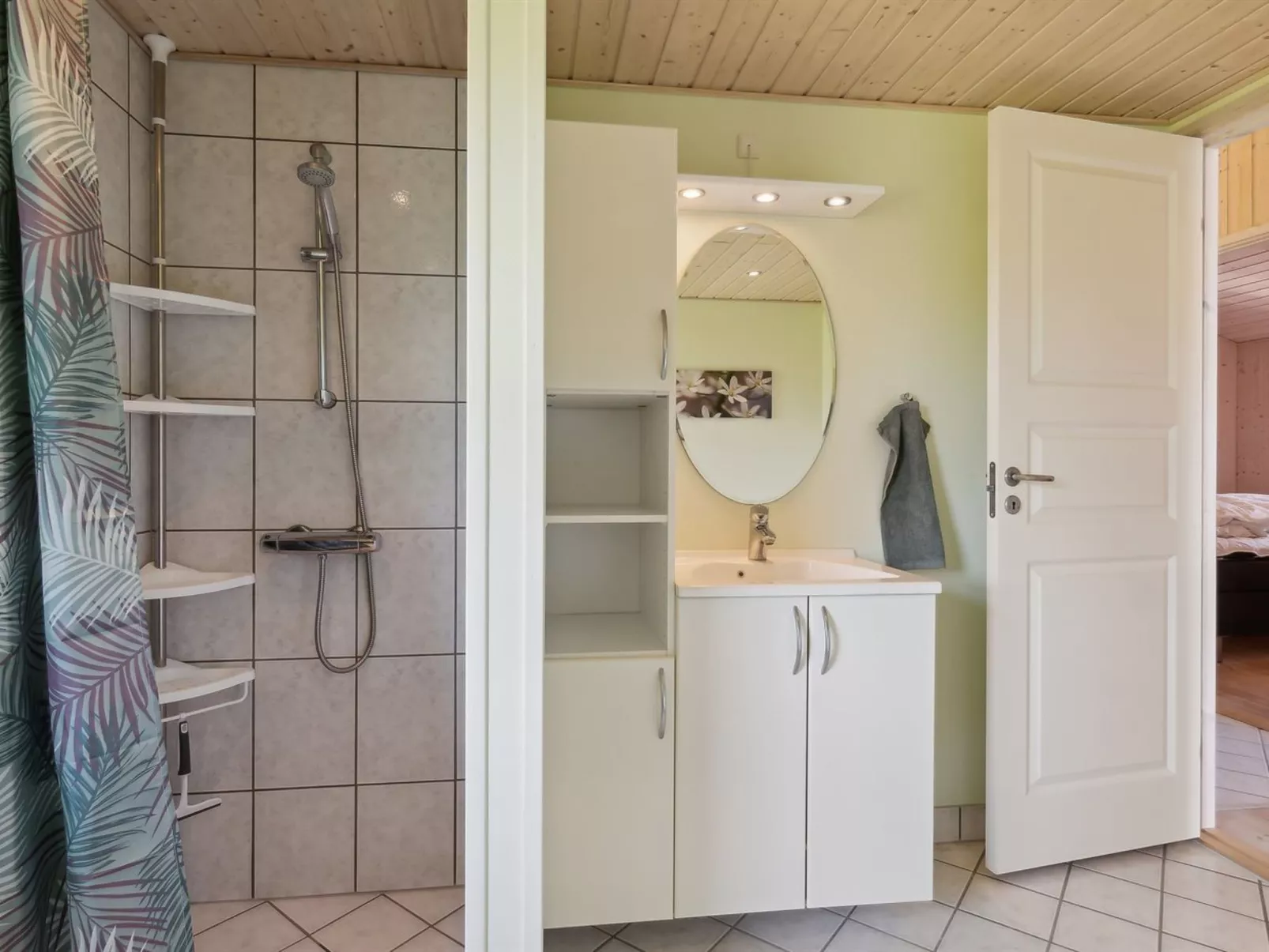 "Blondine" - 1.4km from the sea-Binnen